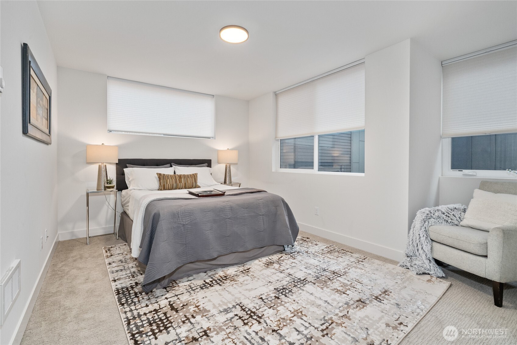 4517 B Sunnyside Avenue N