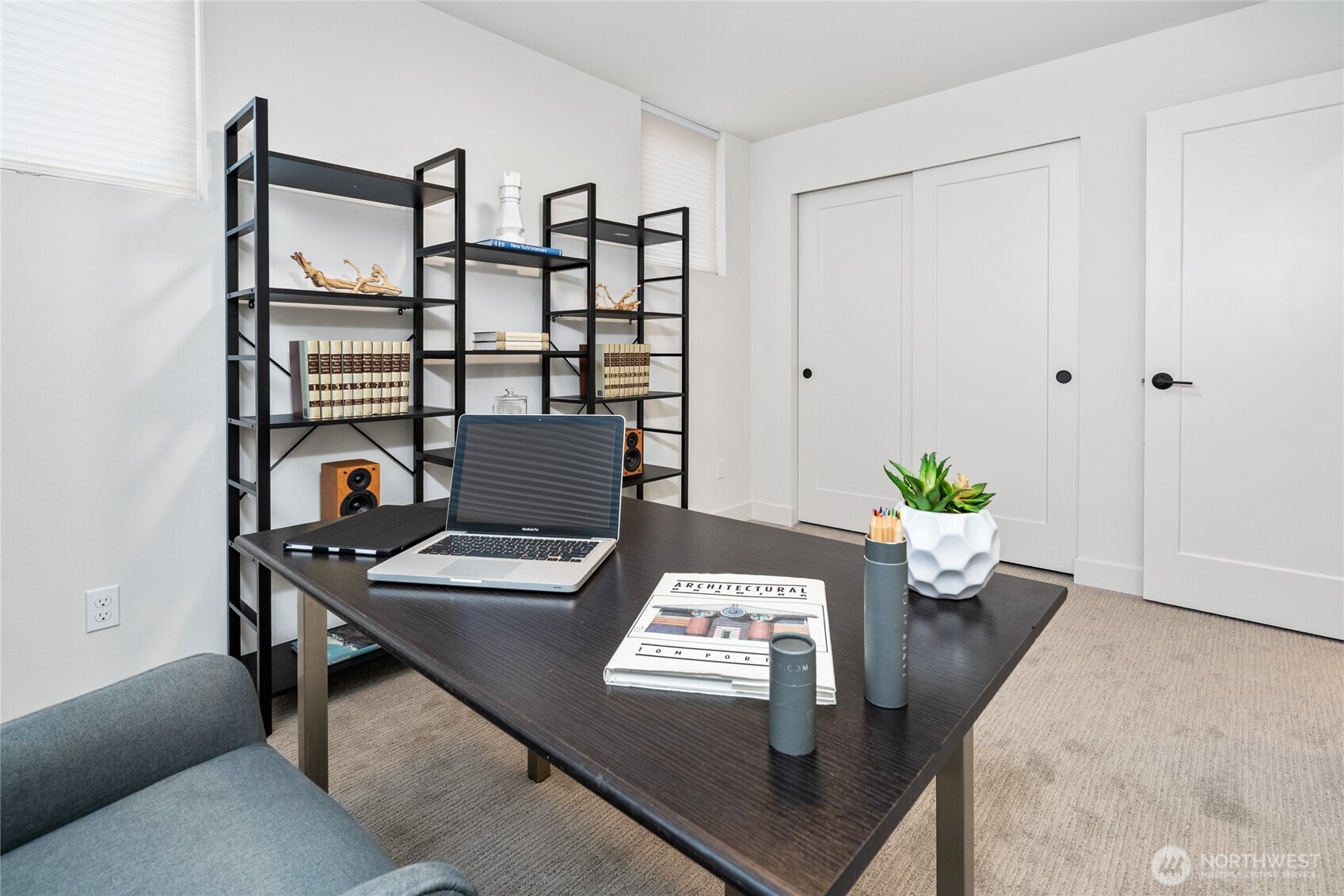 4517 B Sunnyside Avenue N