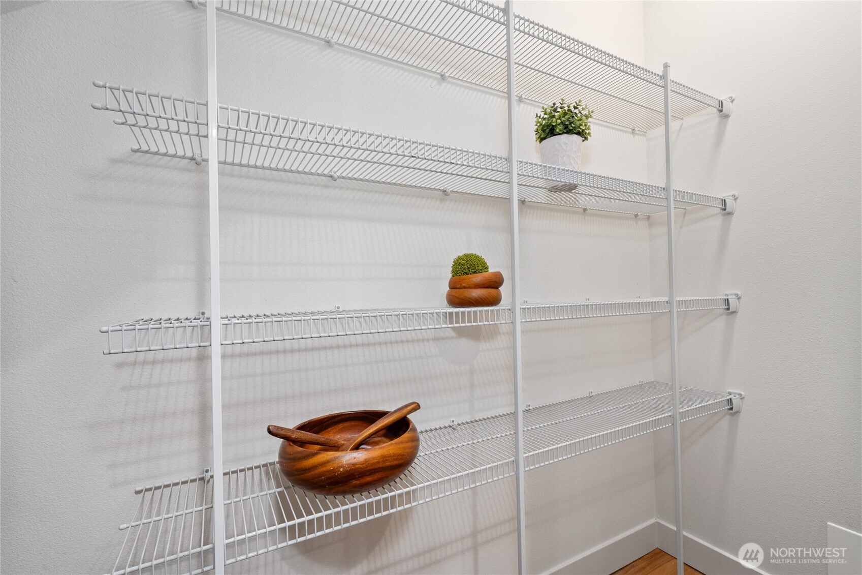 4517 B Sunnyside Avenue N