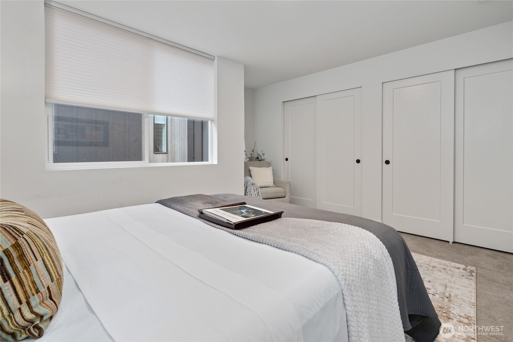 4517 B Sunnyside Avenue N