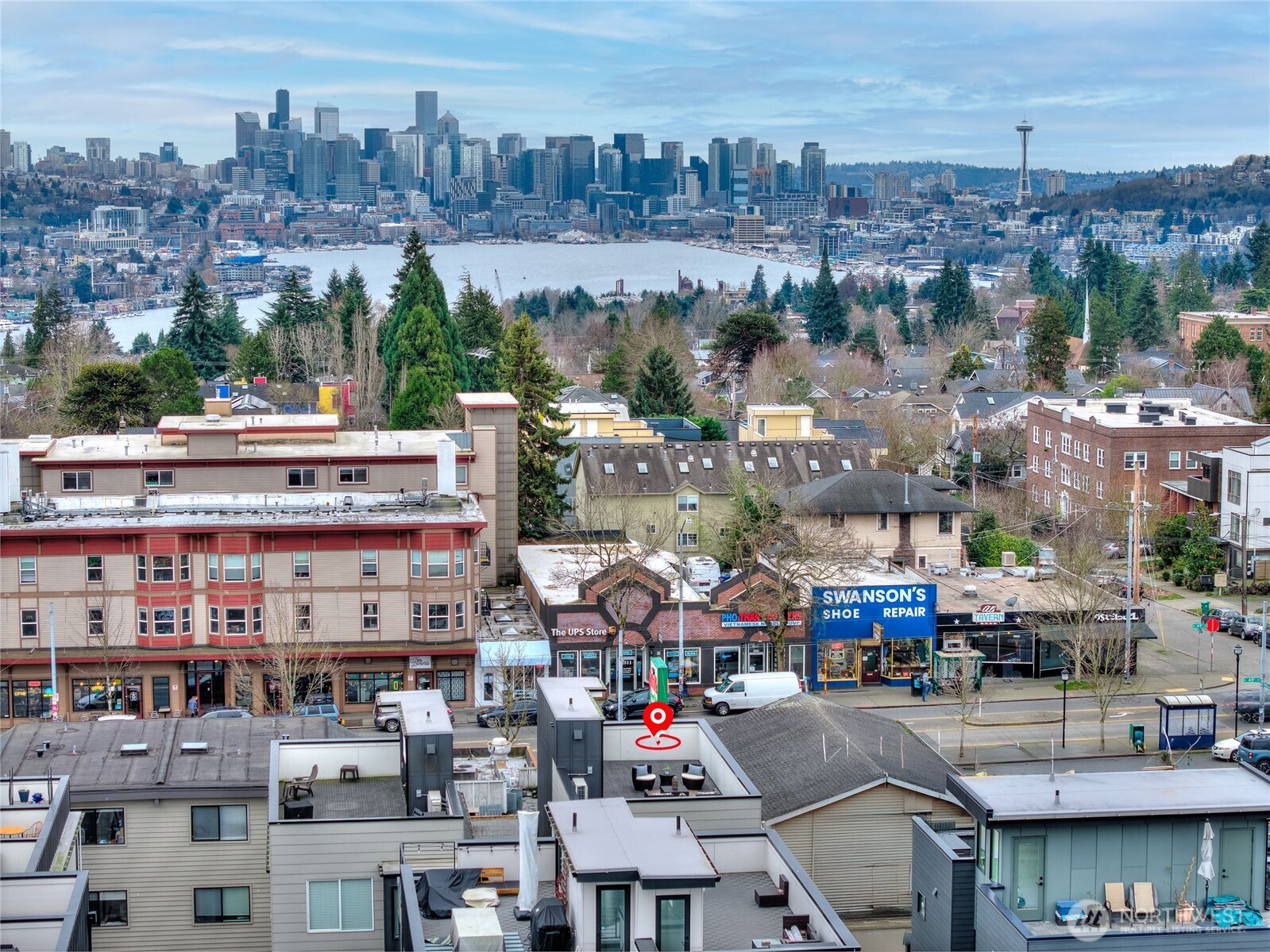 4517 B Sunnyside Avenue N