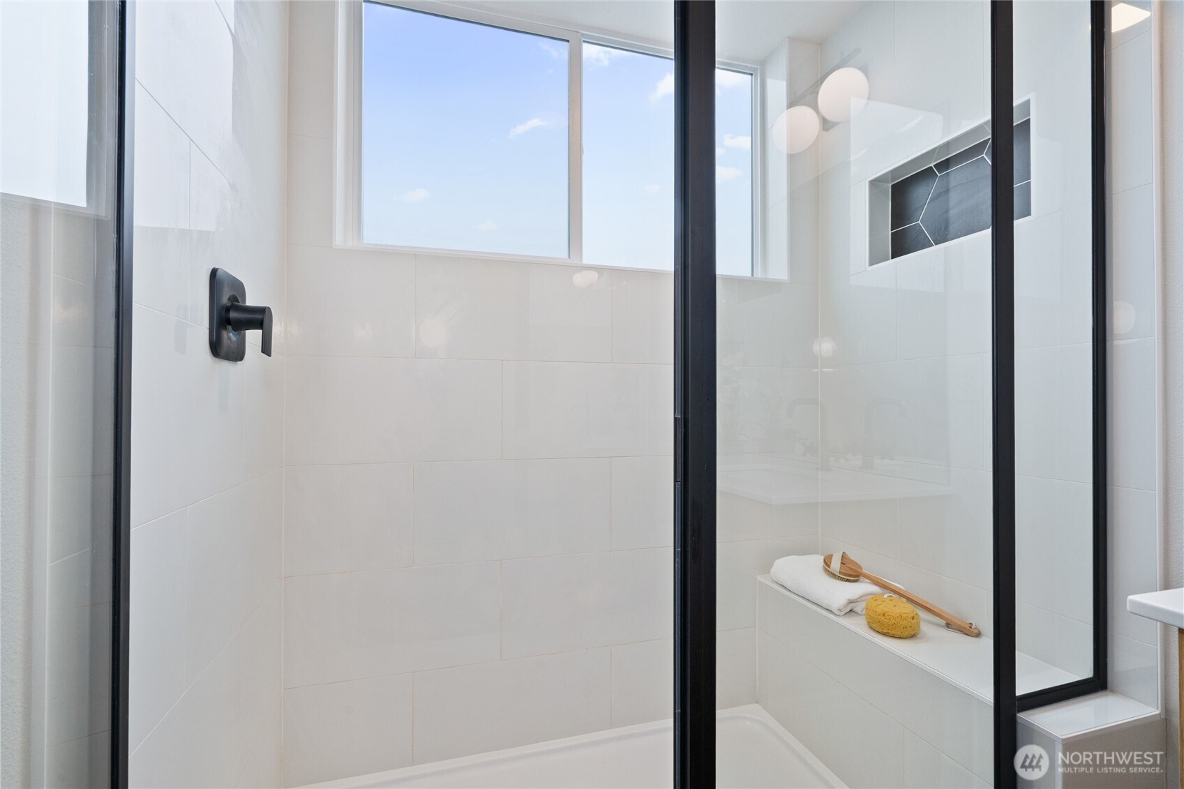 4517 B Sunnyside Avenue N