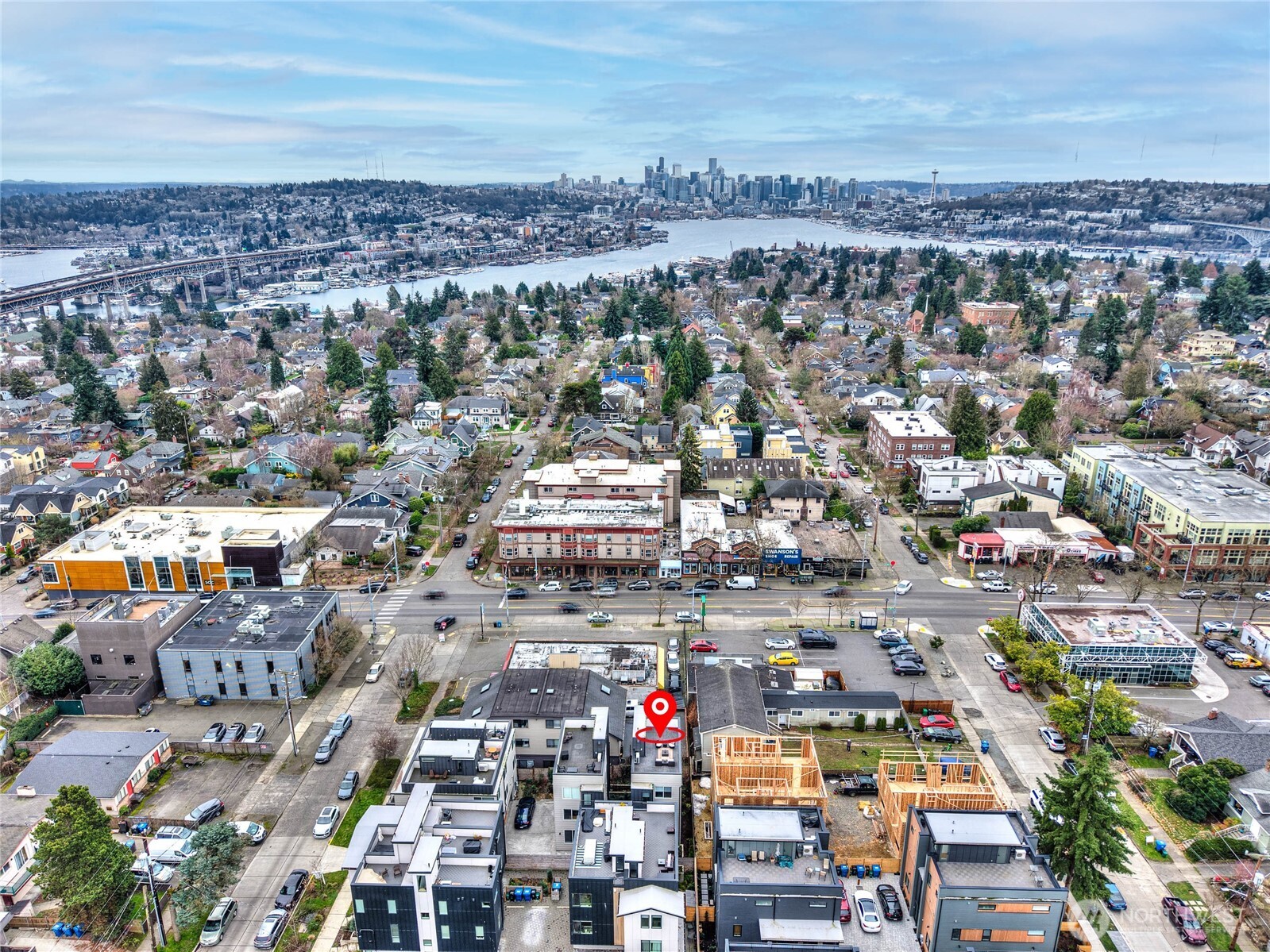 4517 B Sunnyside Avenue N