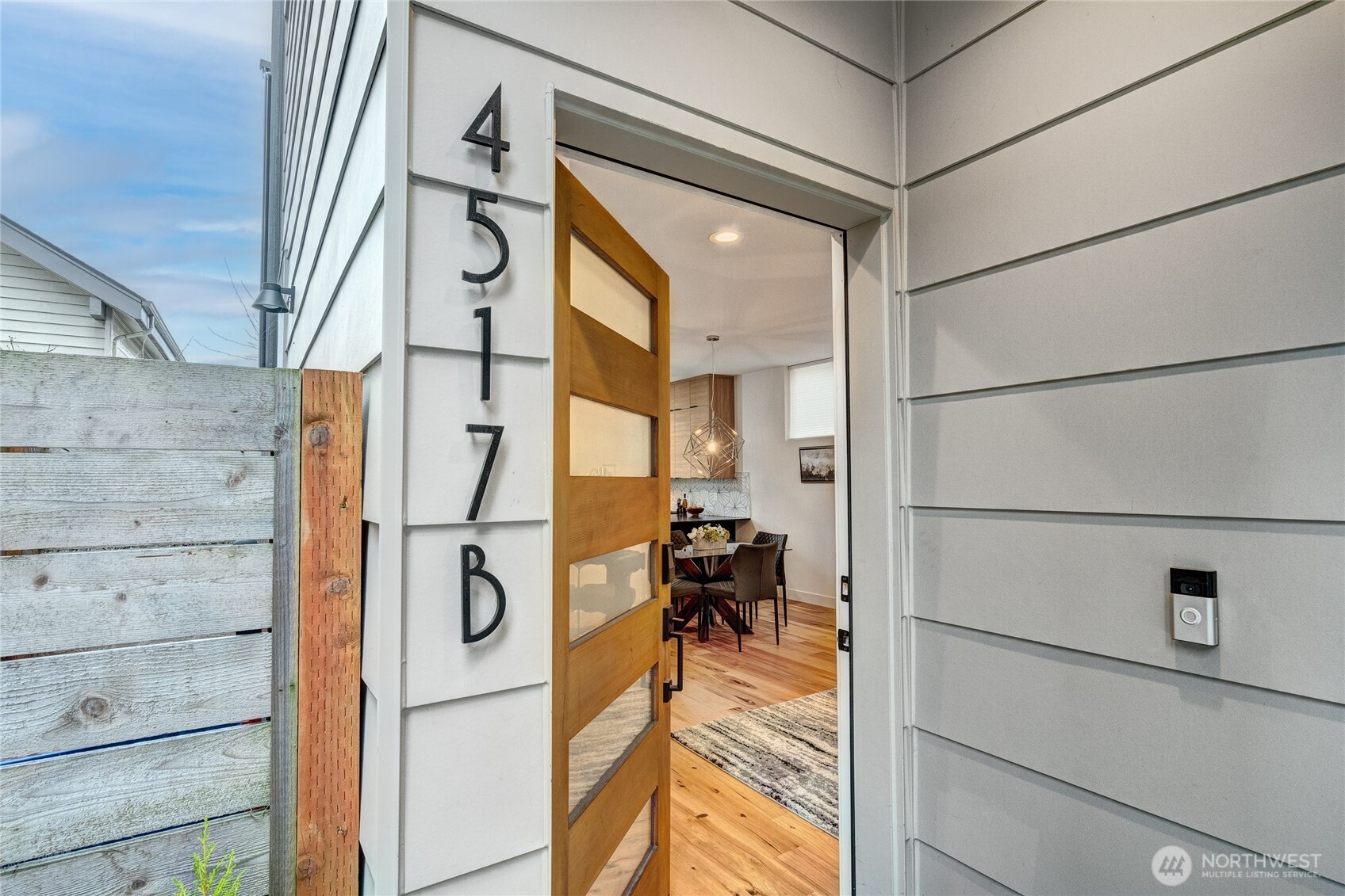 4517 B Sunnyside Avenue N