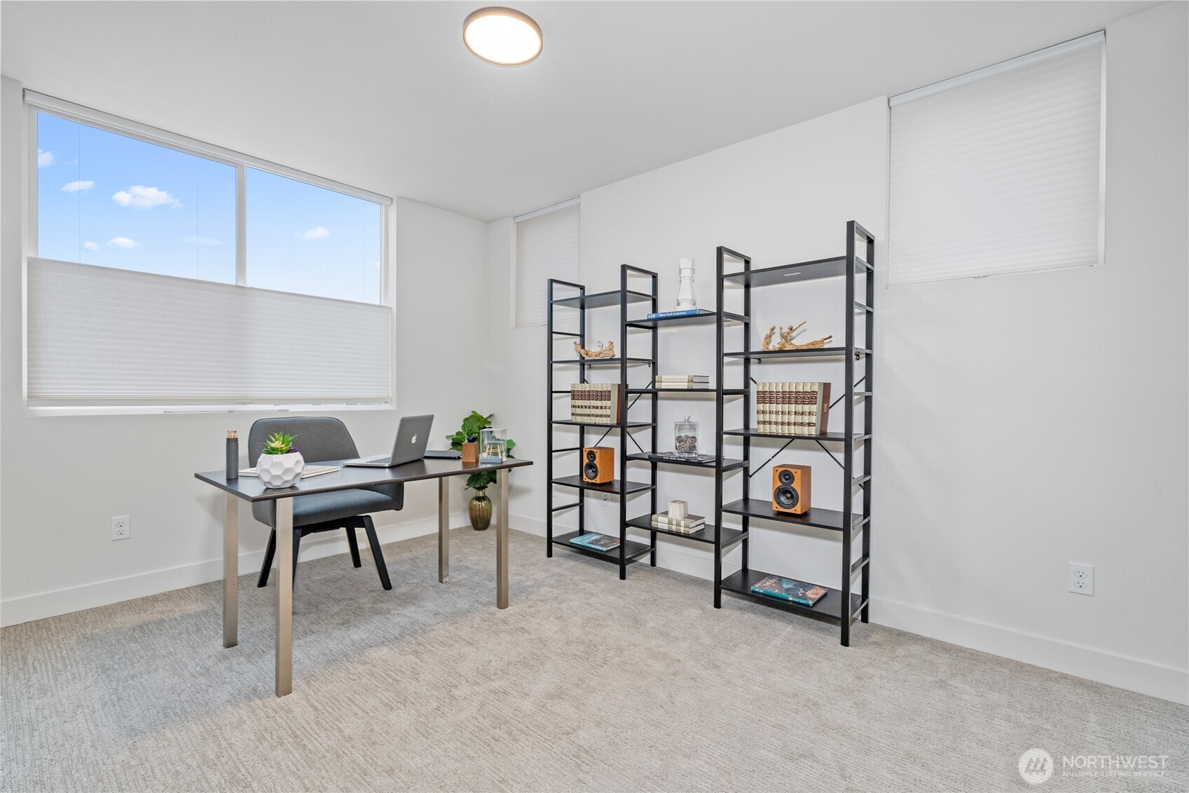 4517 B Sunnyside Avenue N