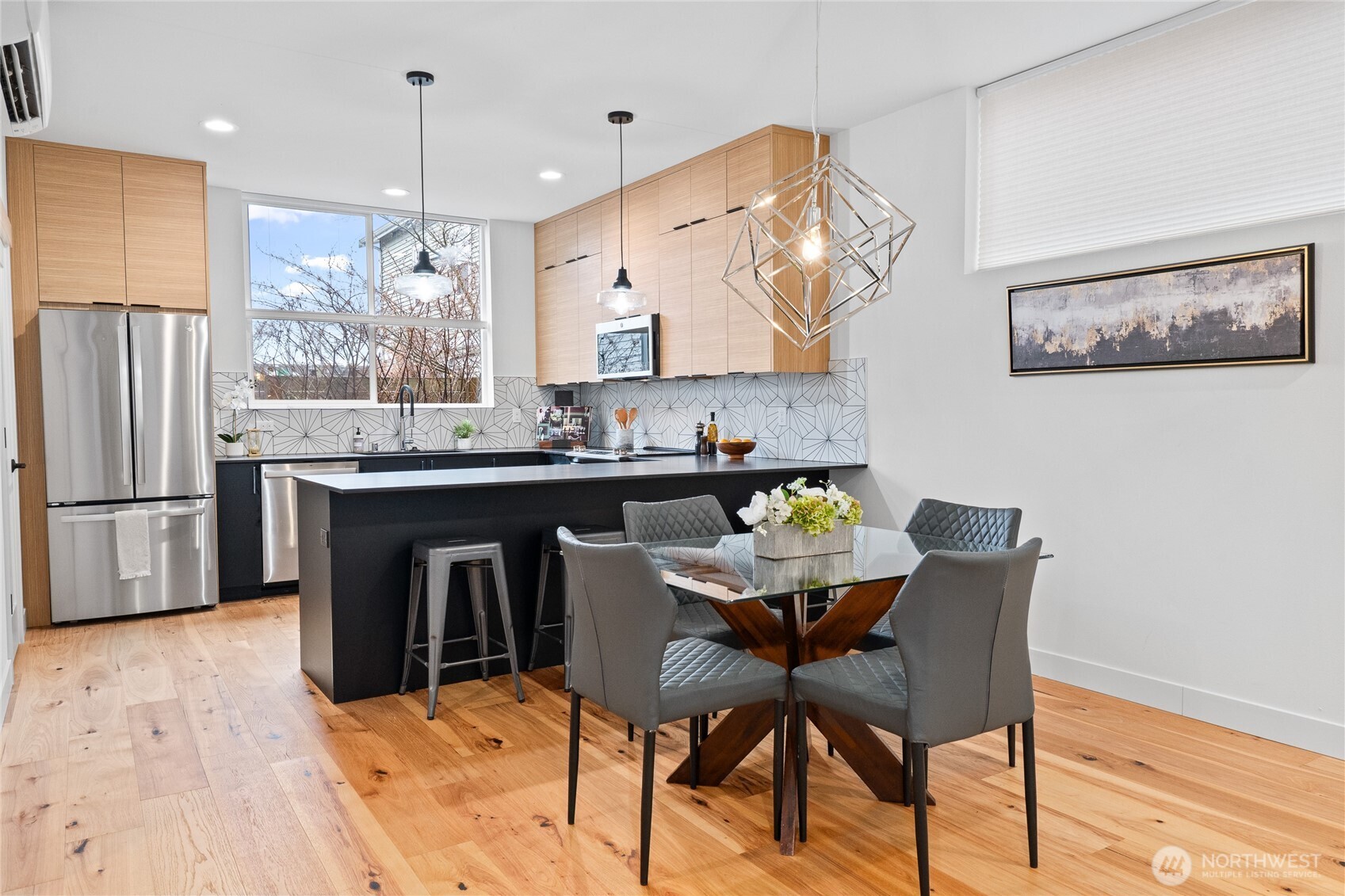 4517 B Sunnyside Avenue N