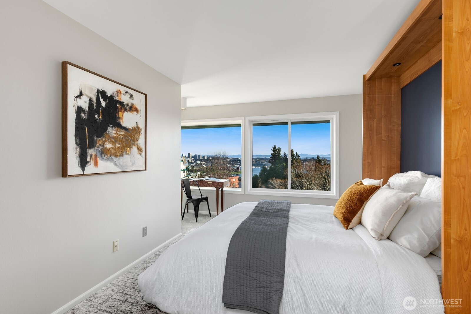 2410 Aurora Avenue N Unit: 106