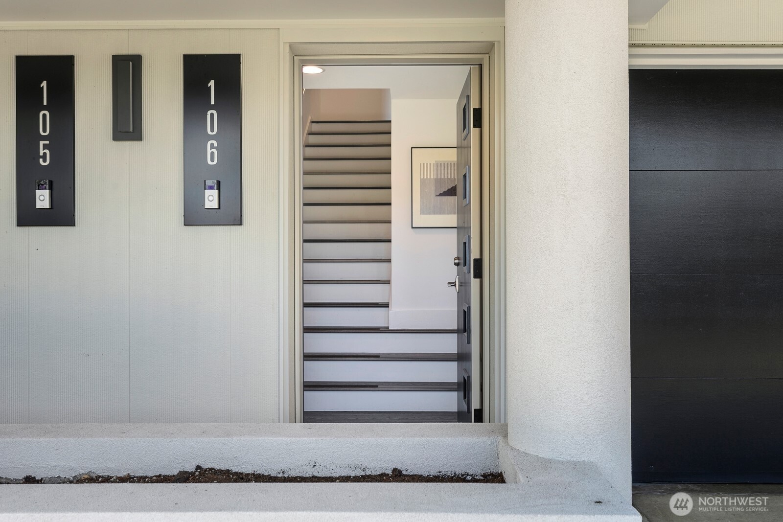 2410 Aurora Avenue N Unit: 106