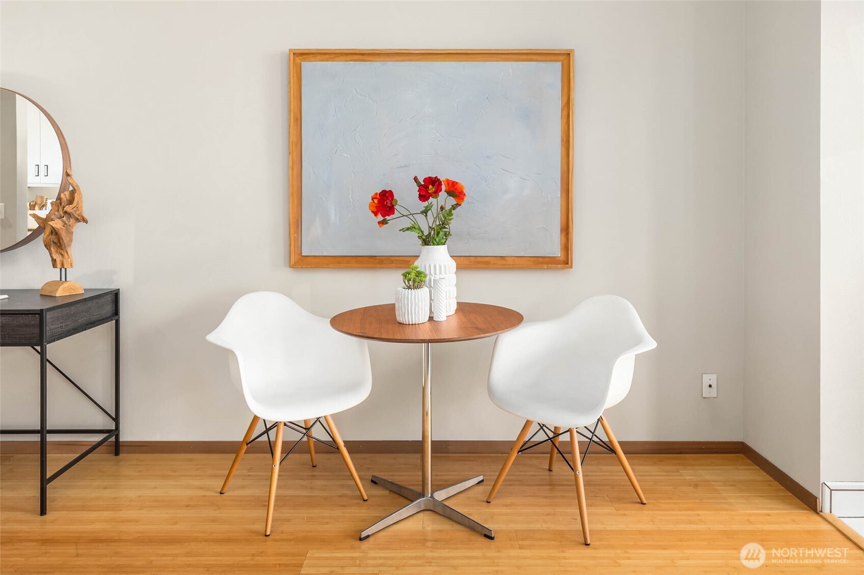 2030 Western Avenue Unit: 701