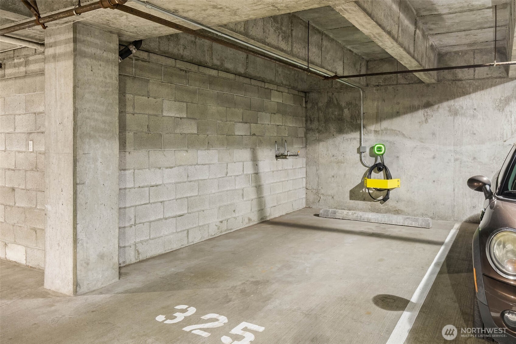 2030 Western Avenue Unit: 701