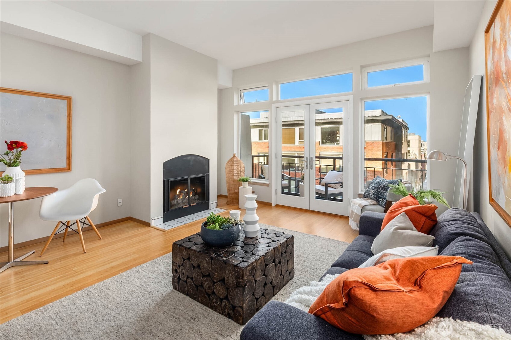2030 Western Avenue Unit: 701