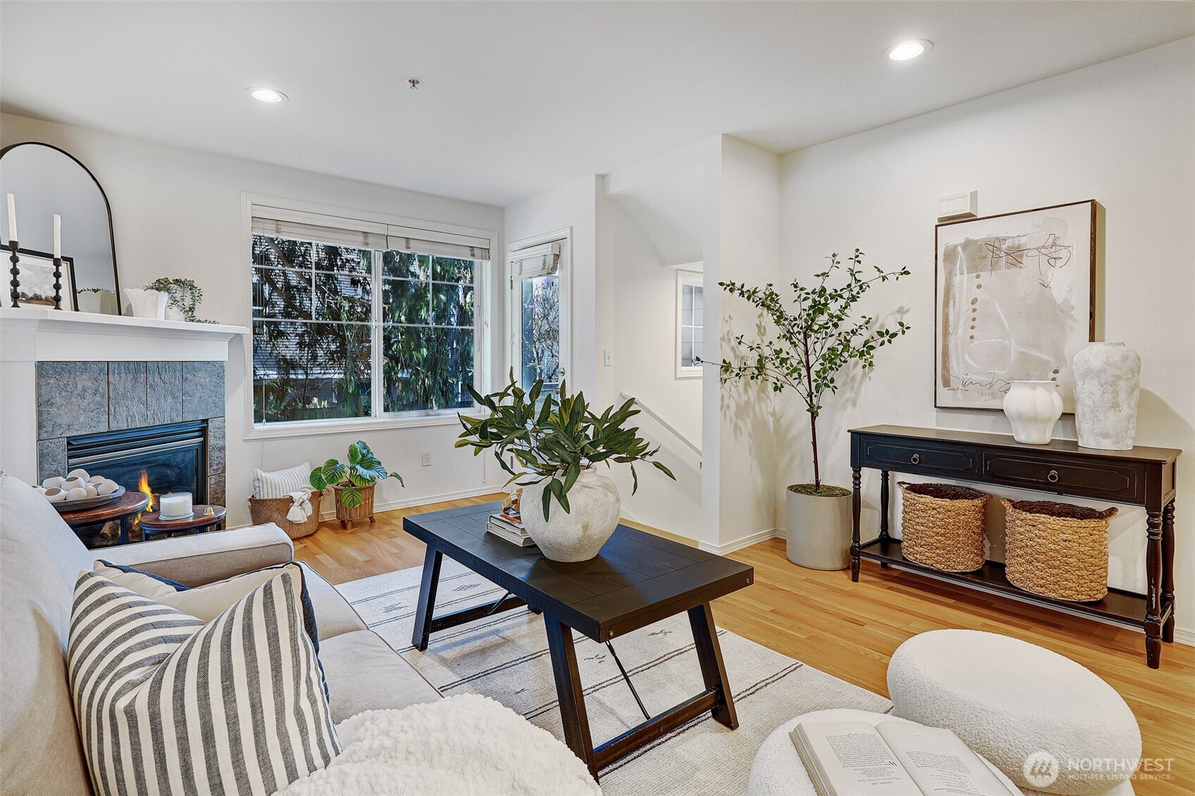 12017 32nd Avenue NE Unit: B