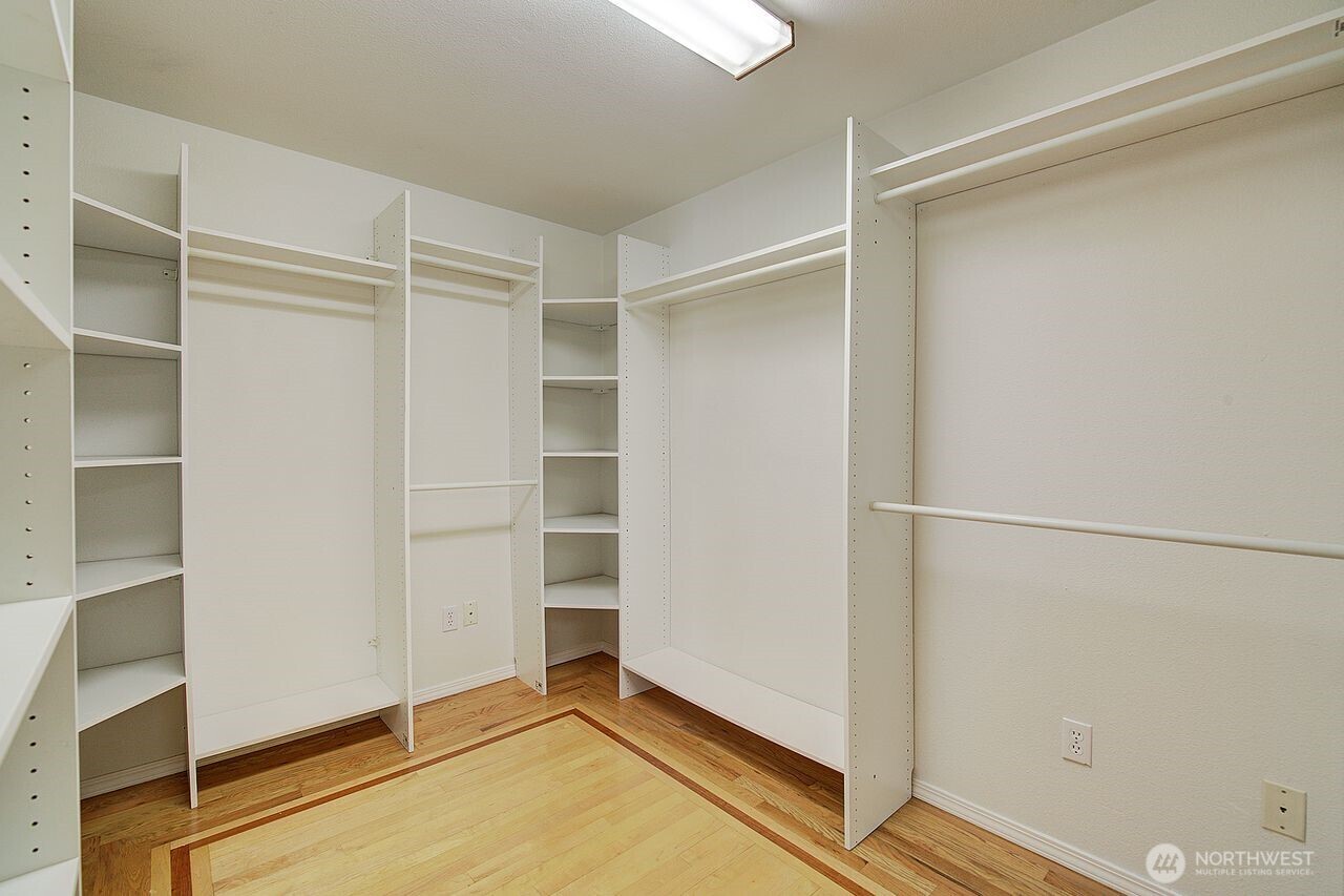 13902 Beverly Park Road