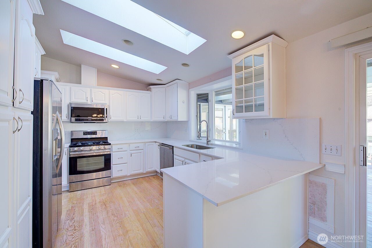 13902 Beverly Park Road