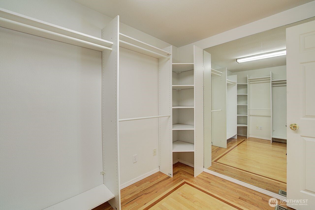 13902 Beverly Park Road