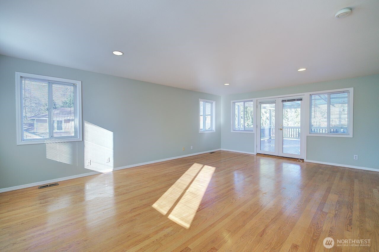 13902 Beverly Park Road