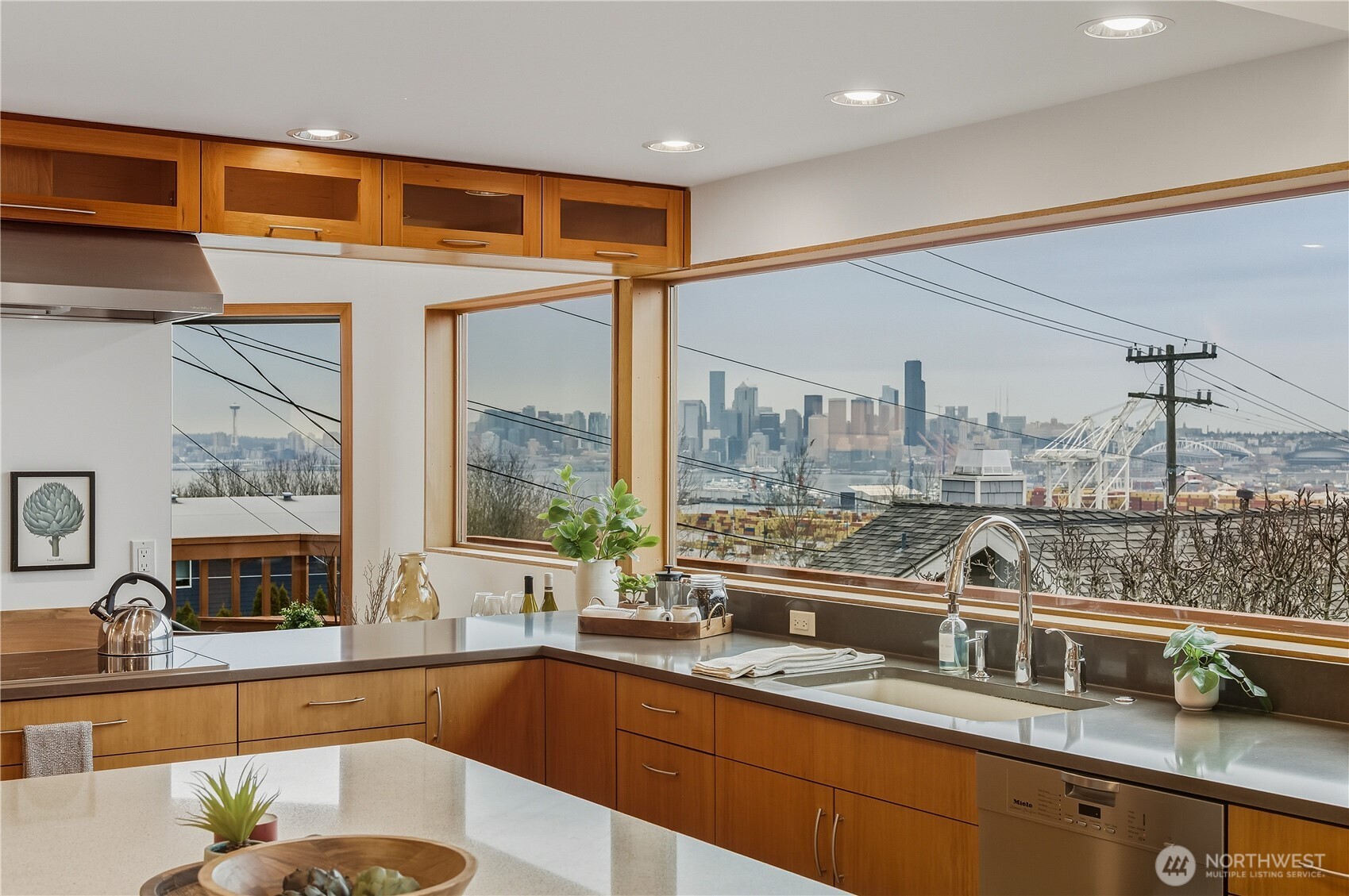 3311 SW Hinds Street