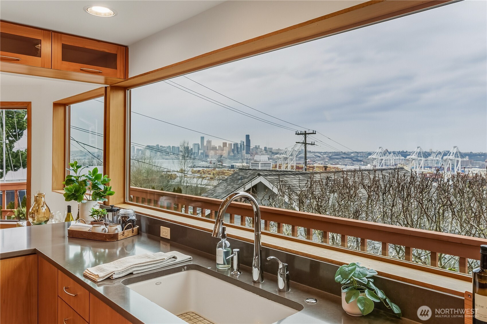 3311 SW Hinds Street