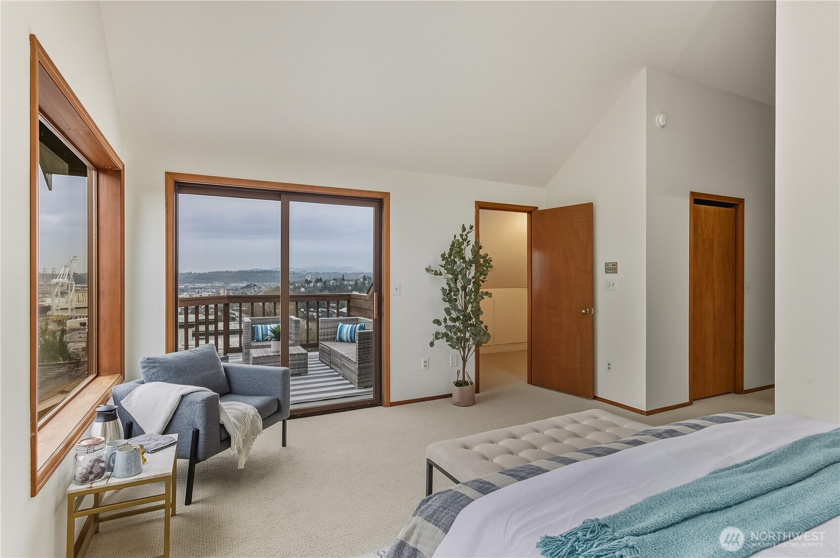 3311 SW Hinds Street