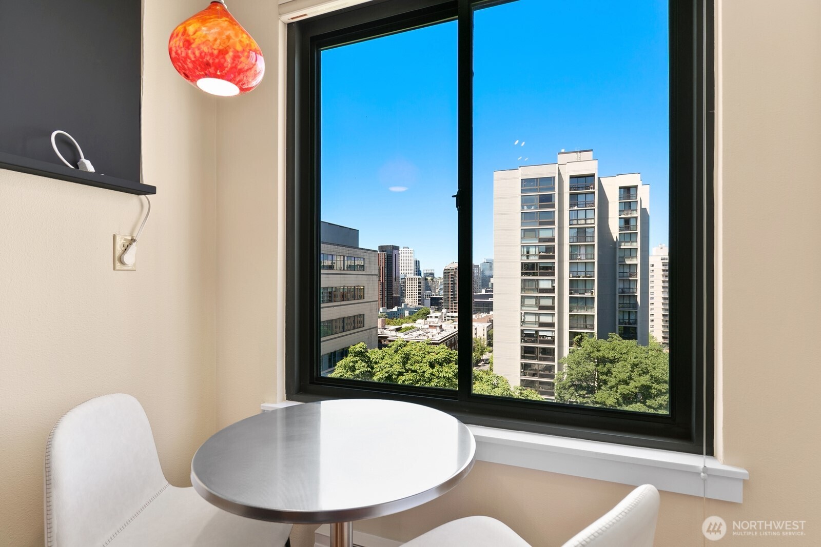 1105 Spring Street Unit: 1106