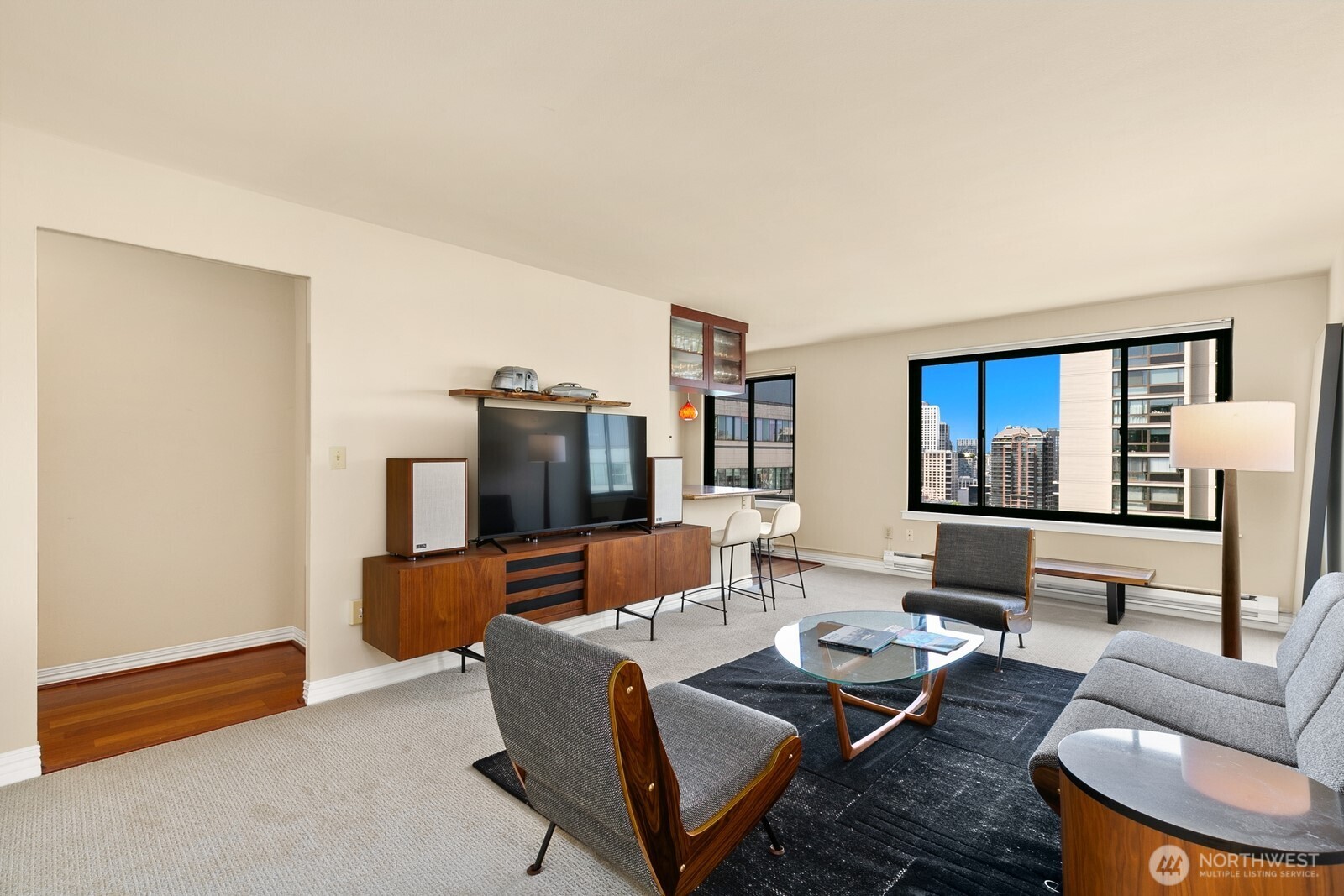 1105 Spring Street Unit: 1106