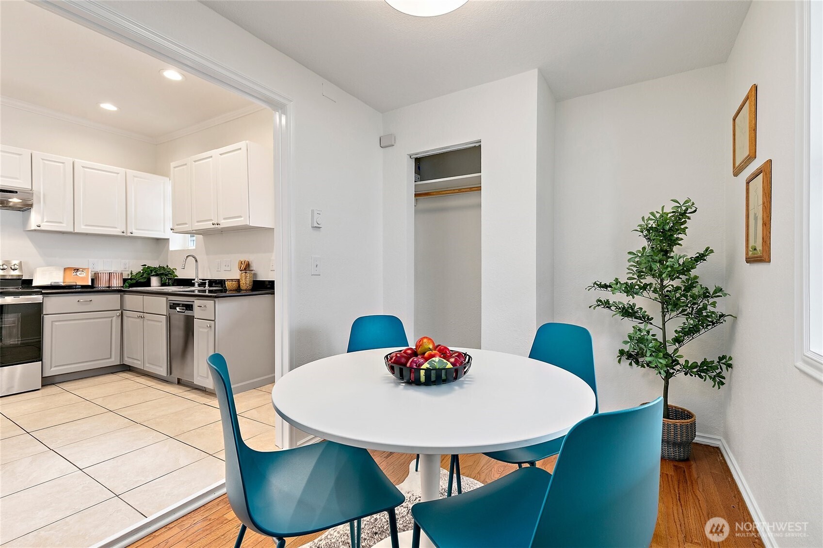 1913 E Spruce Street