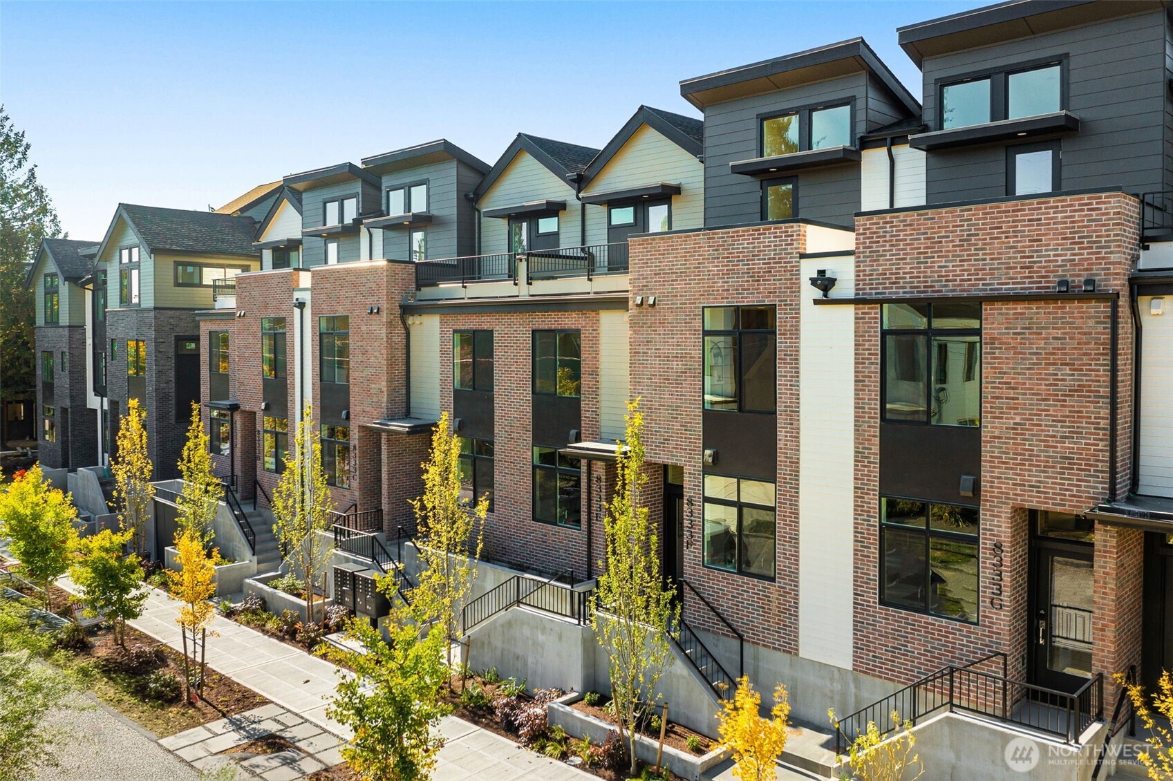 8333 H 12th Avenue NW