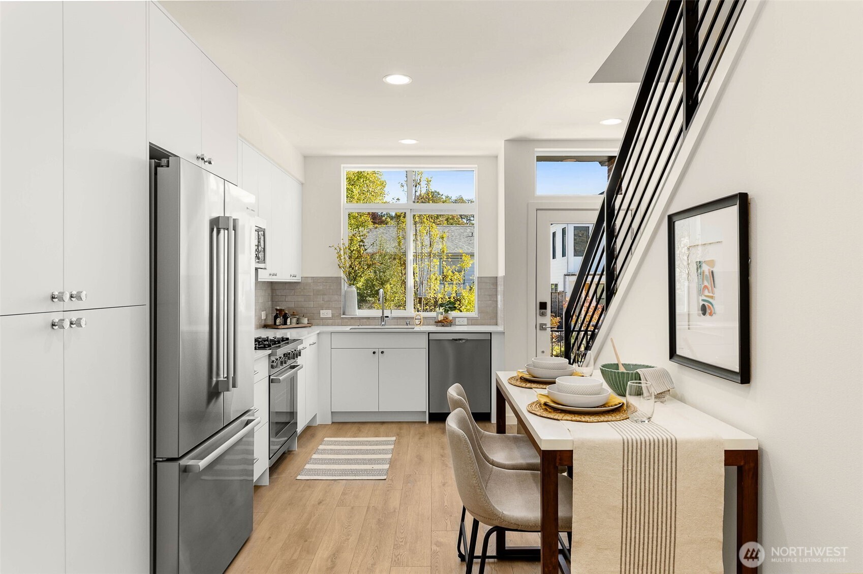 8333 H 12th Avenue NW