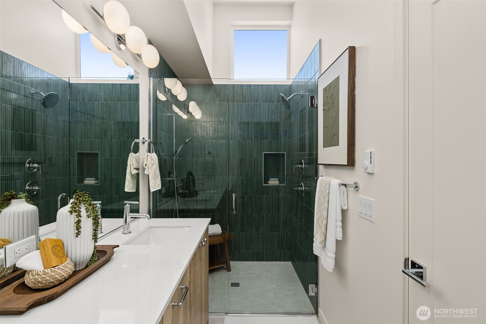 8333 H 12th Avenue NW