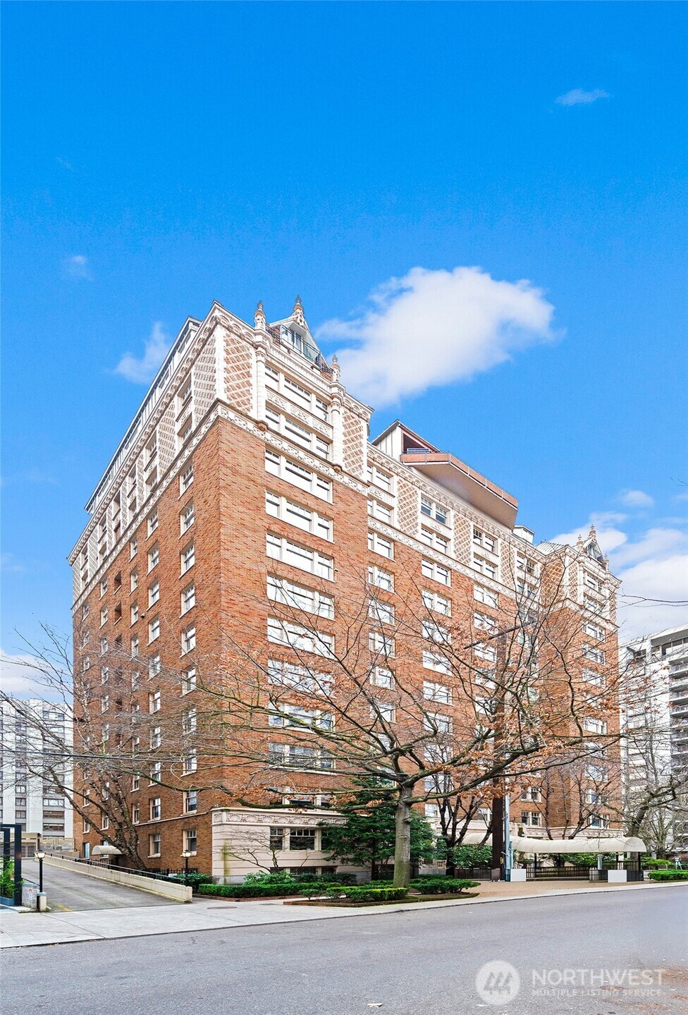 1017 Minor Avenue Unit: 901