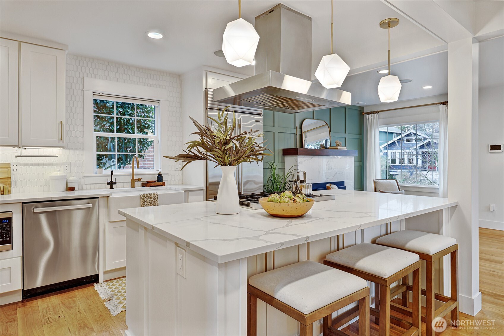 7060 Dibble Avenue NW