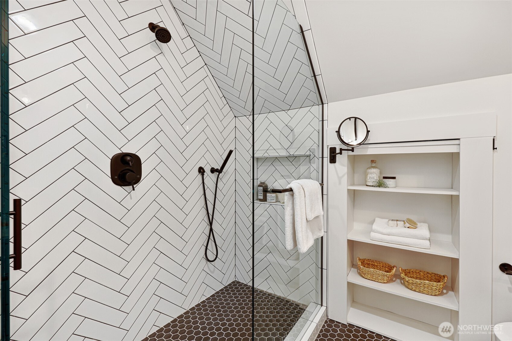 7060 Dibble Avenue NW