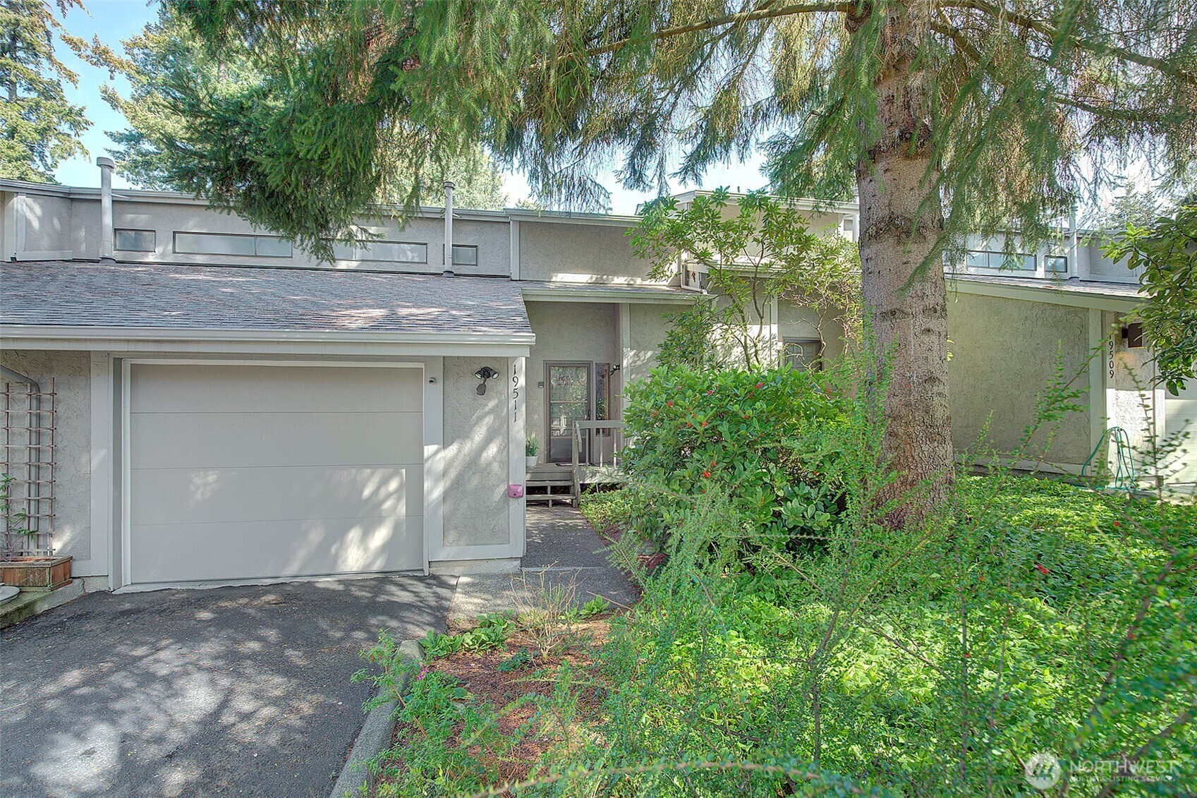 19511 86th Avenue W Unit: 511