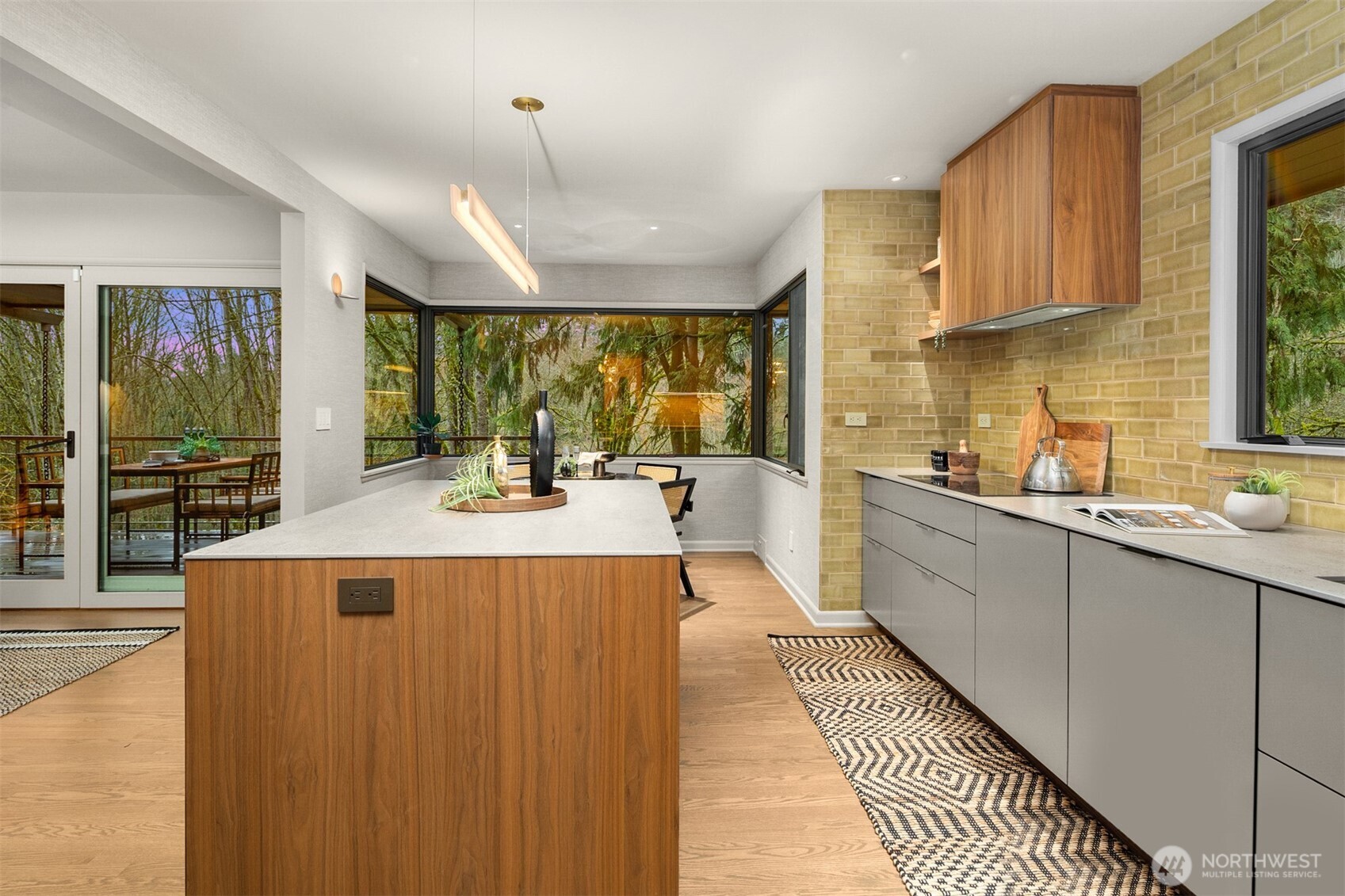 13739 Northwood Road NW