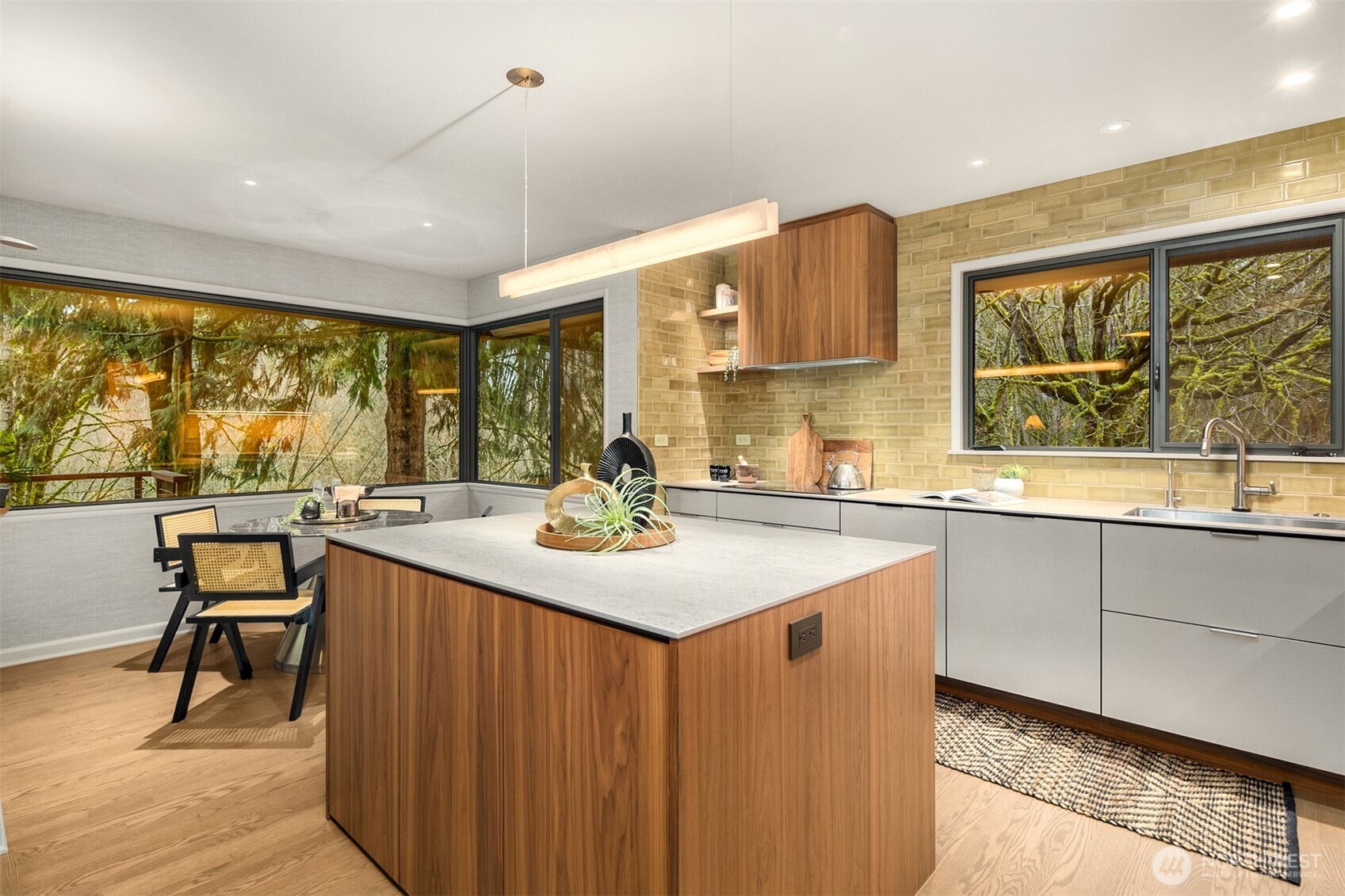 13739 Northwood Road NW