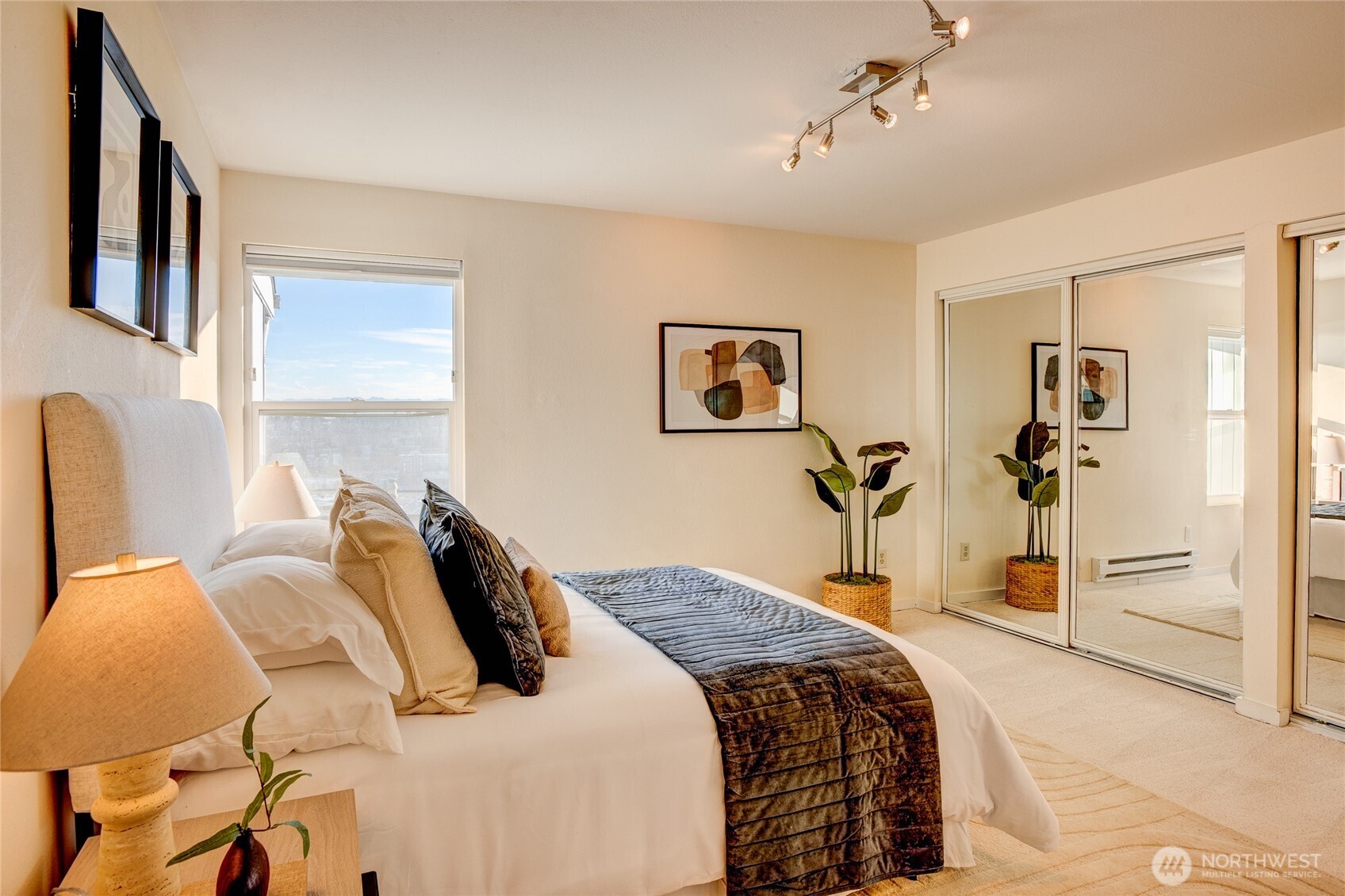 2510 W Bertona Street Unit: 428