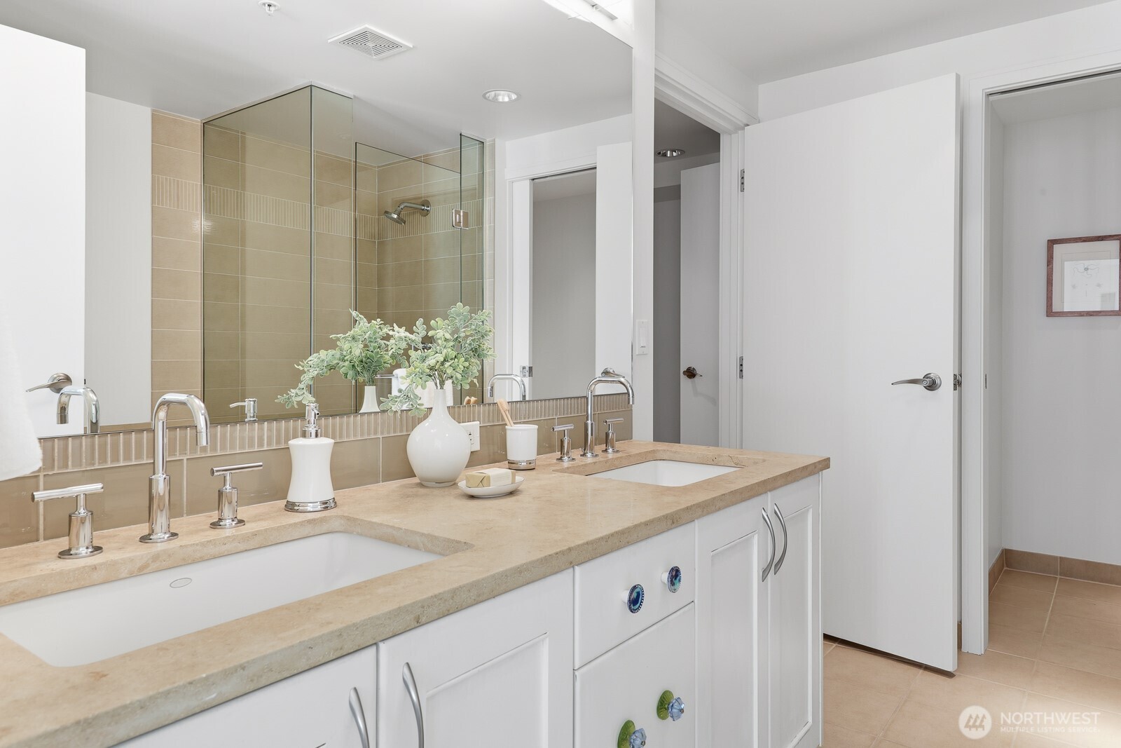 10650 NE 9th Place Unit: 923