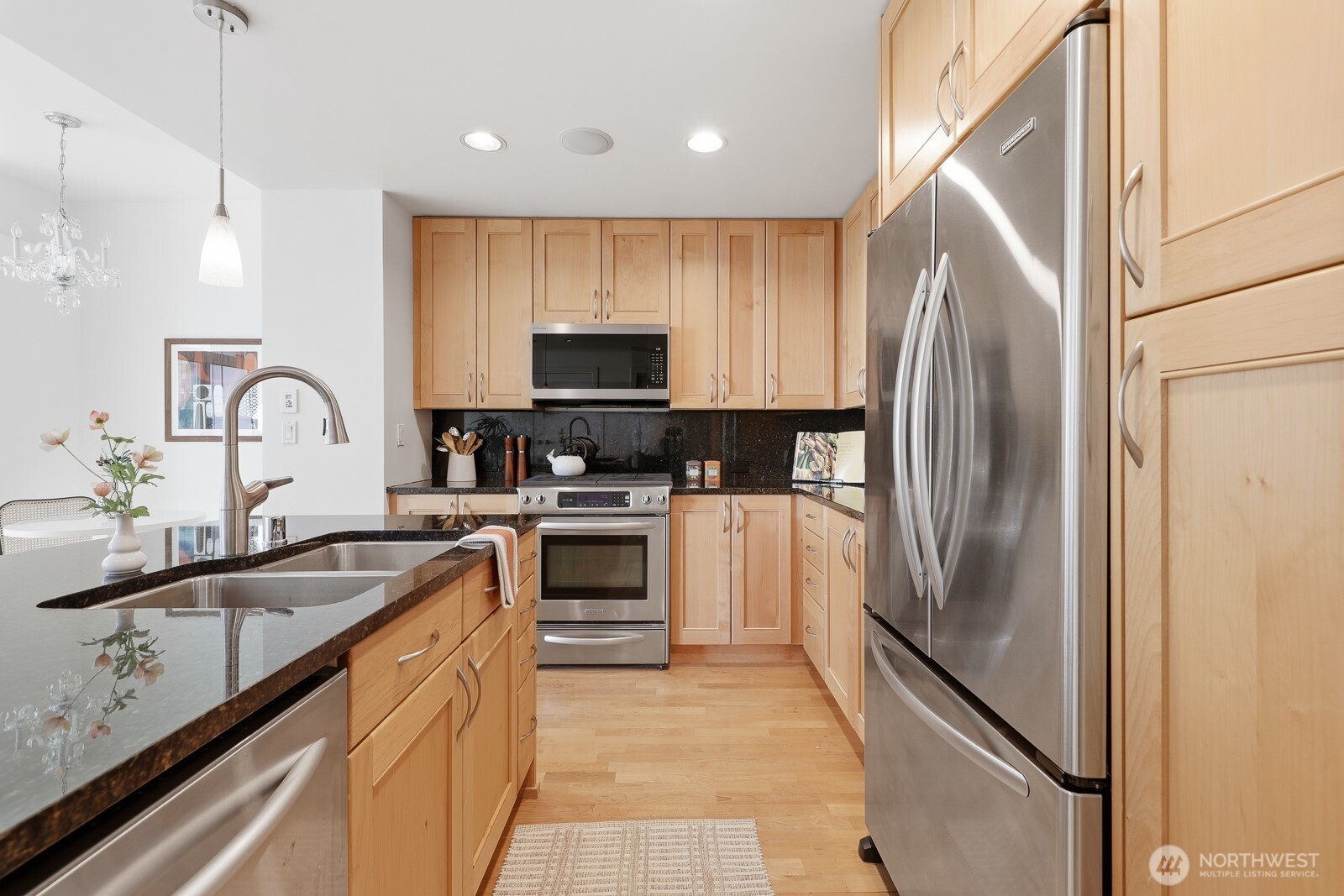 10650 NE 9th Place Unit: 923