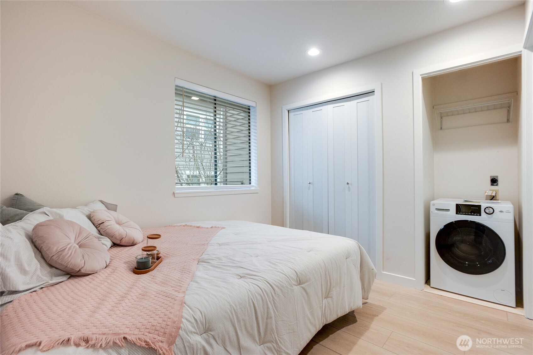 1312 6th Avenue N Unit: 9