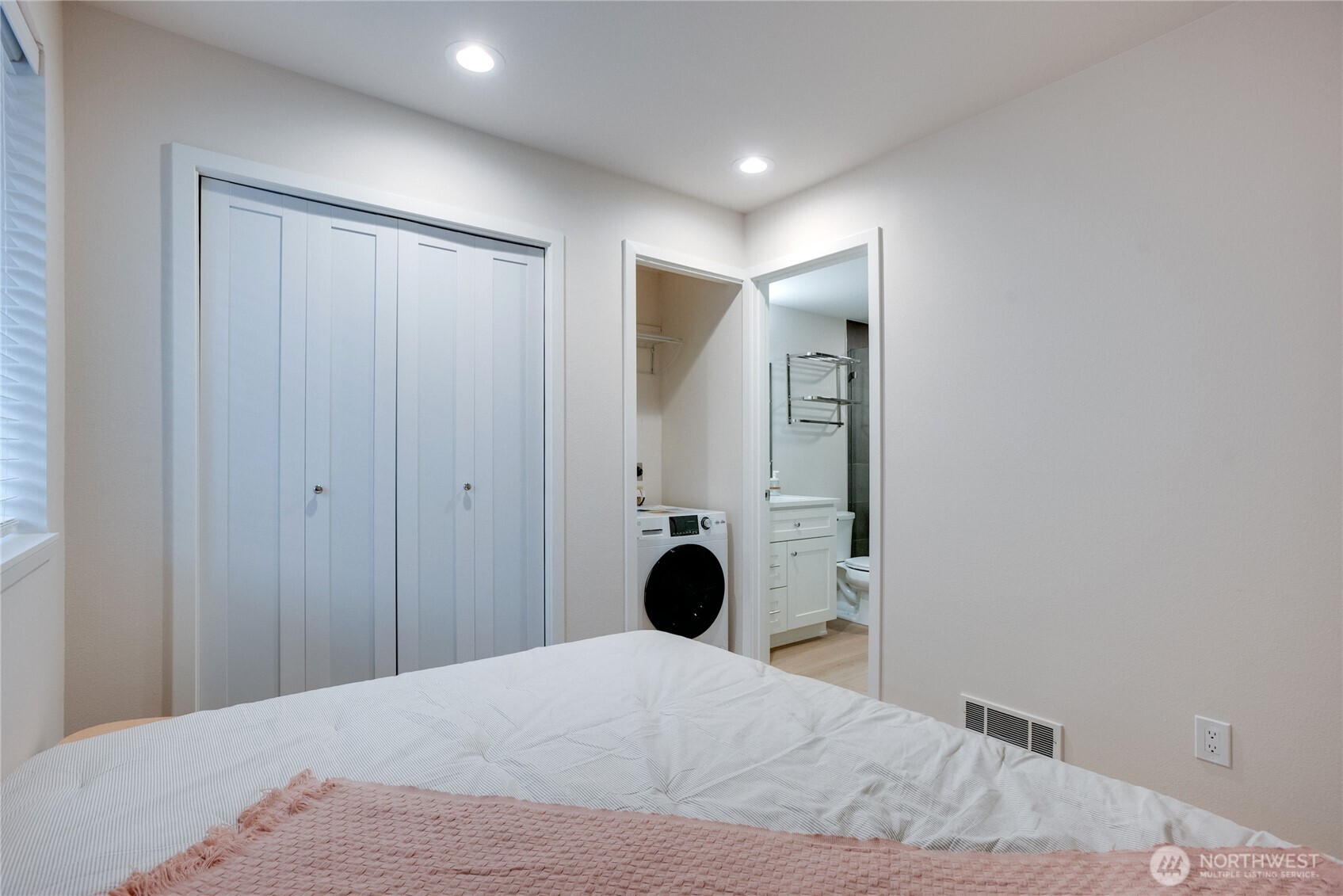 1312 6th Avenue N Unit: 9