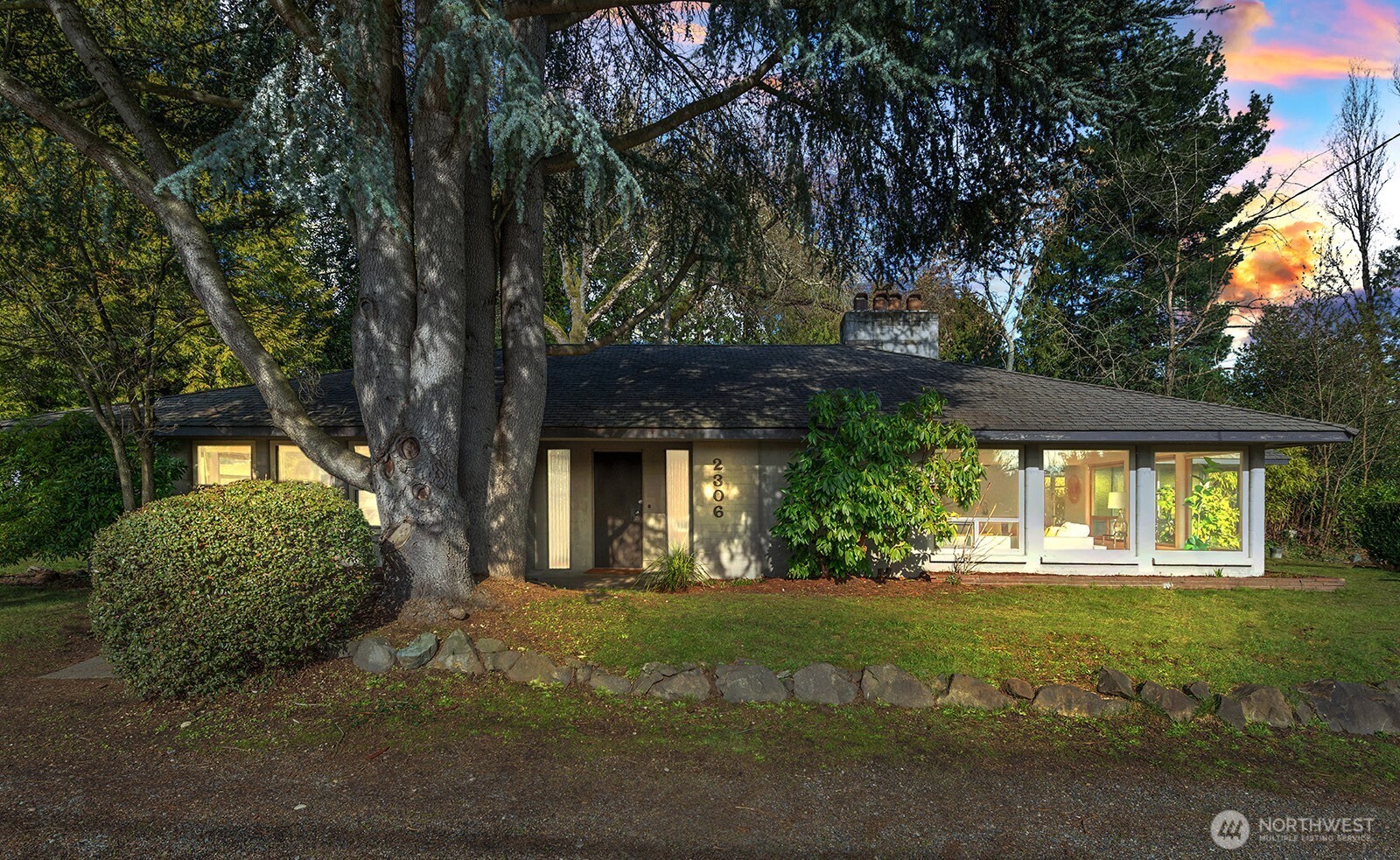 2306 NE 105th Street