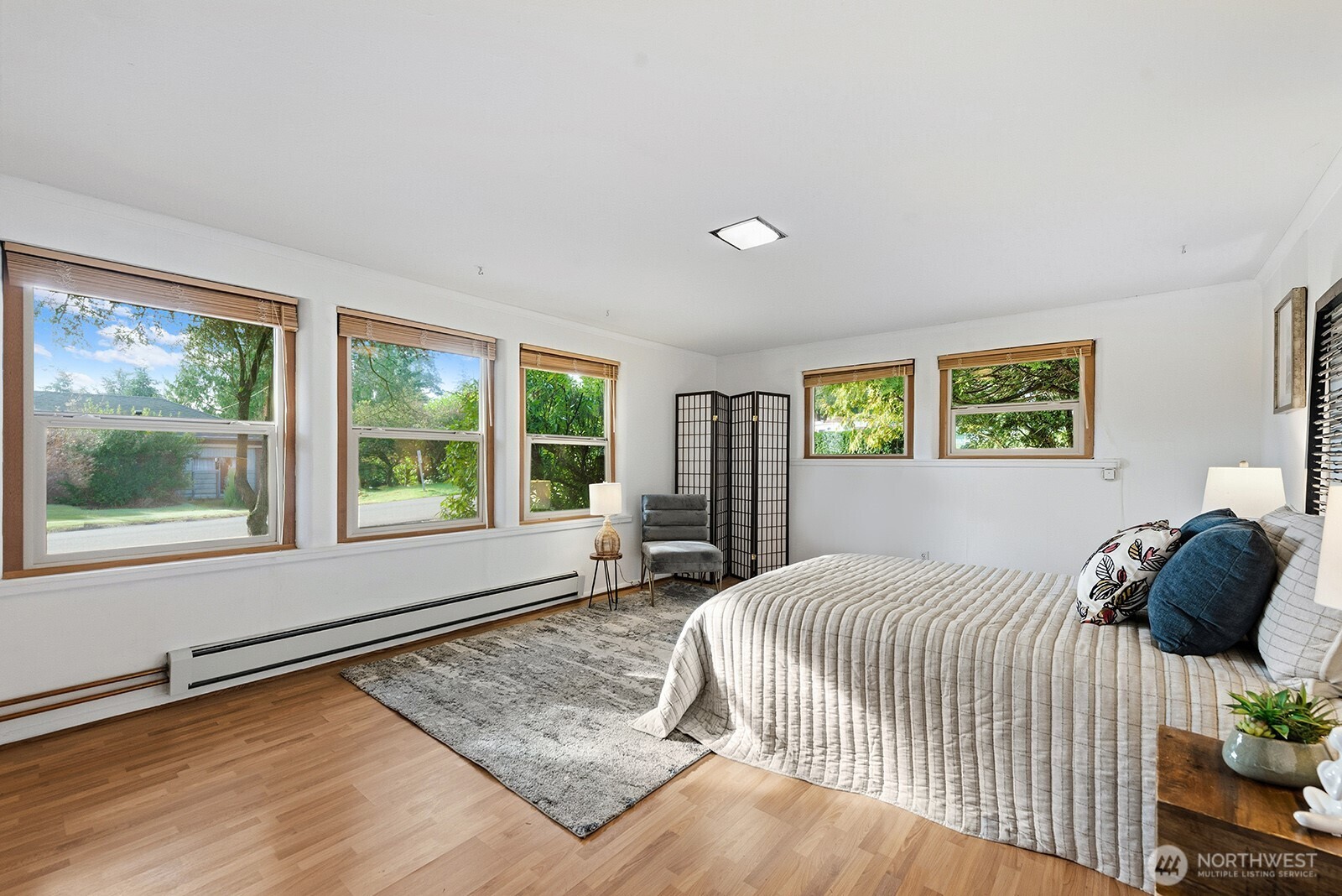 2306 NE 105th Street