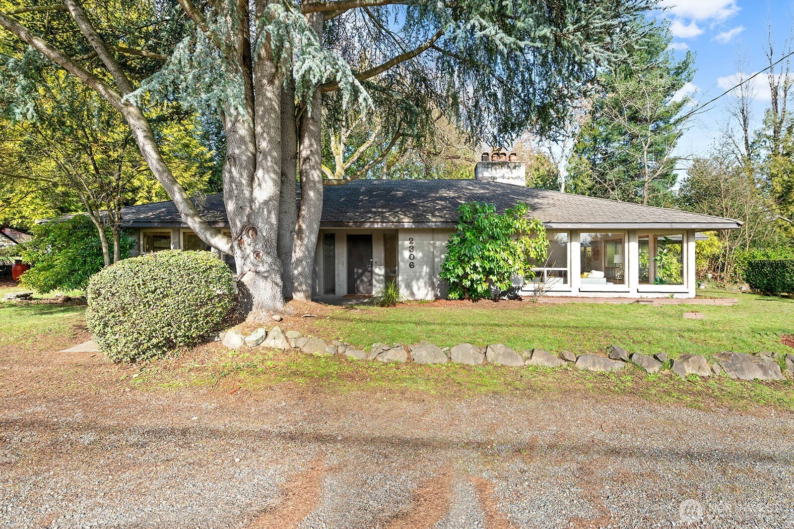 2306 NE 105th Street