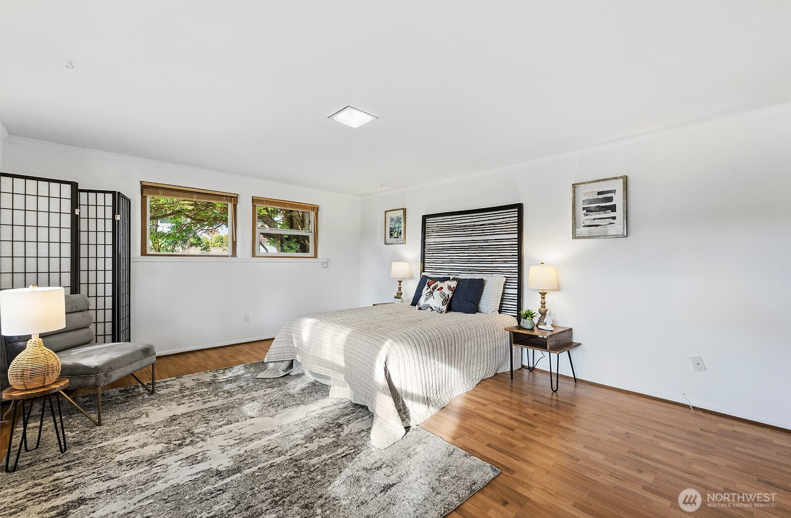 2306 NE 105th Street