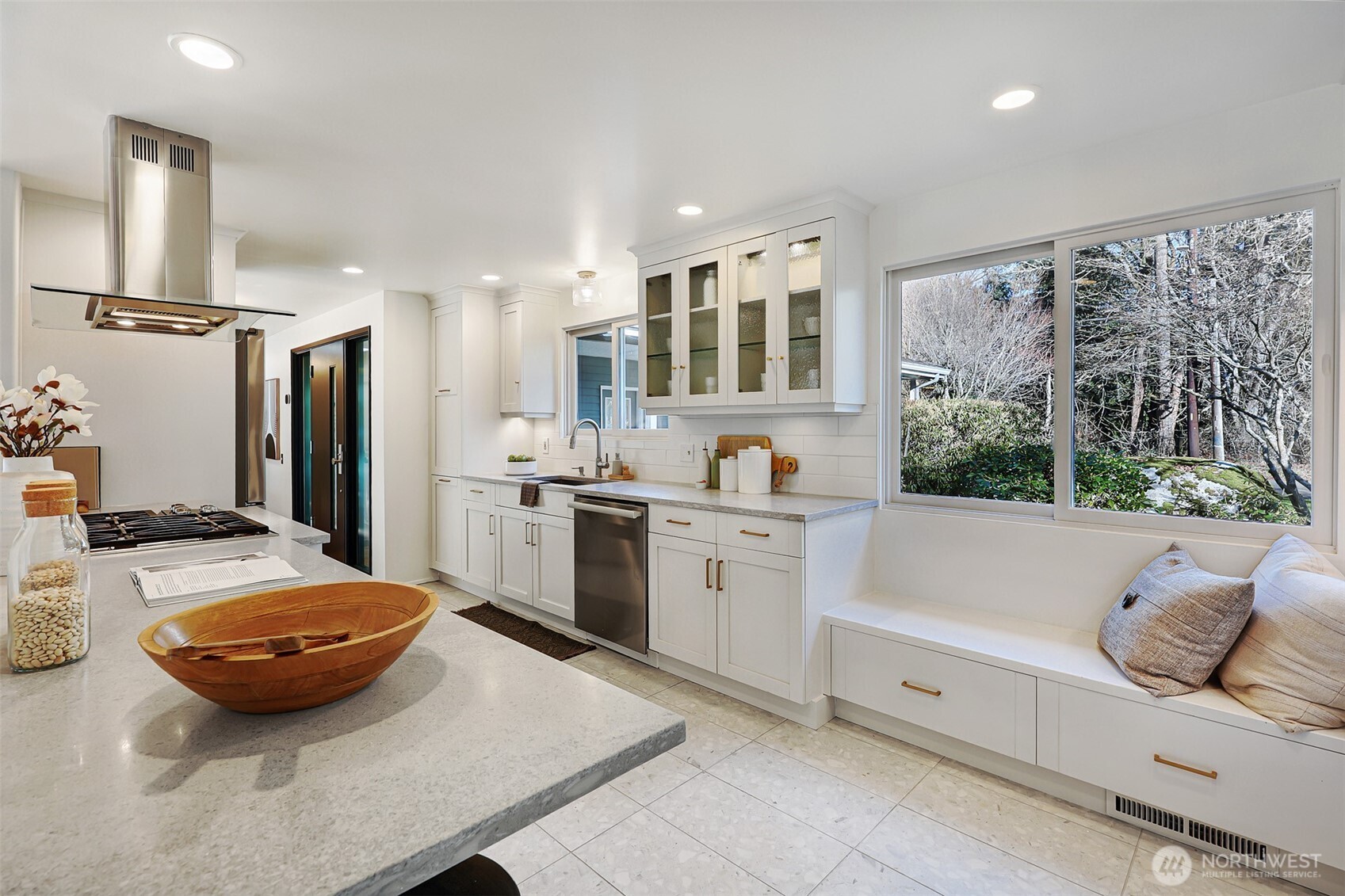 11715 12th Avenue NW