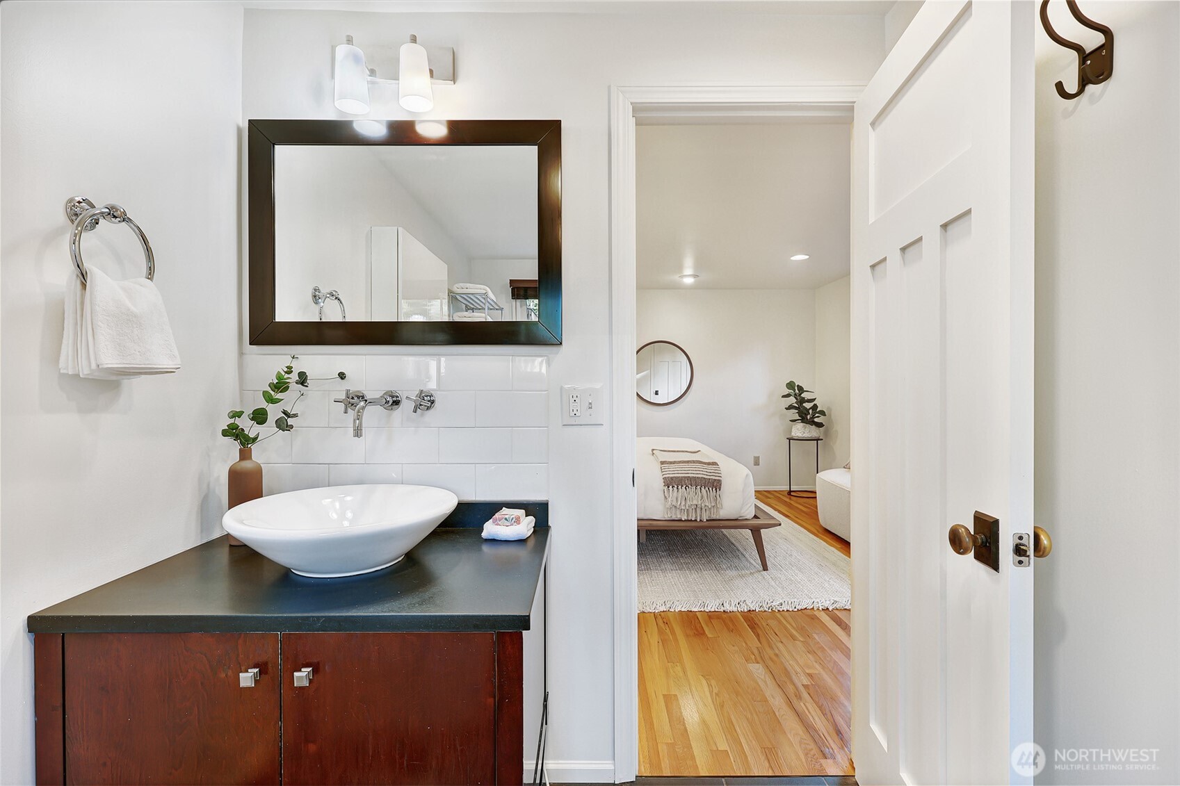 11715 12th Avenue NW