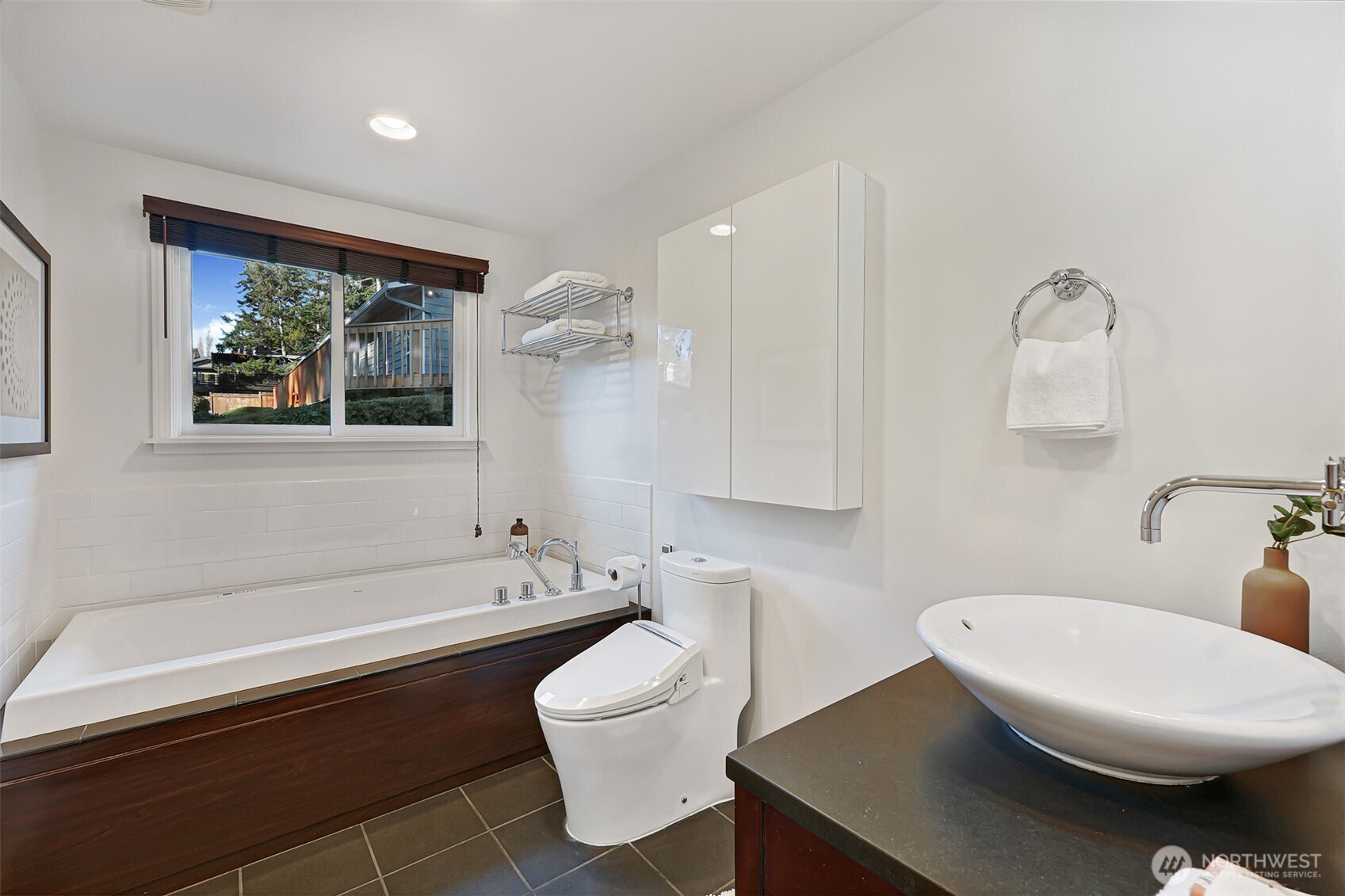 11715 12th Avenue NW