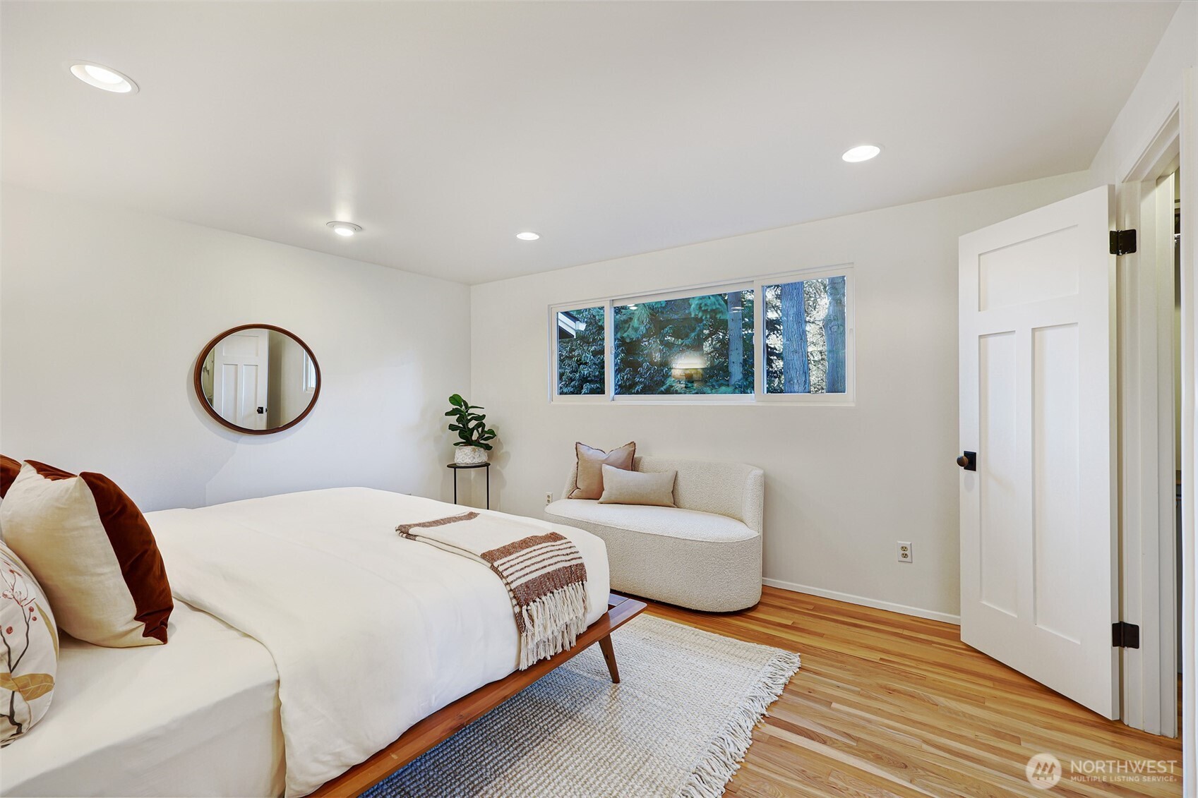 11715 12th Avenue NW