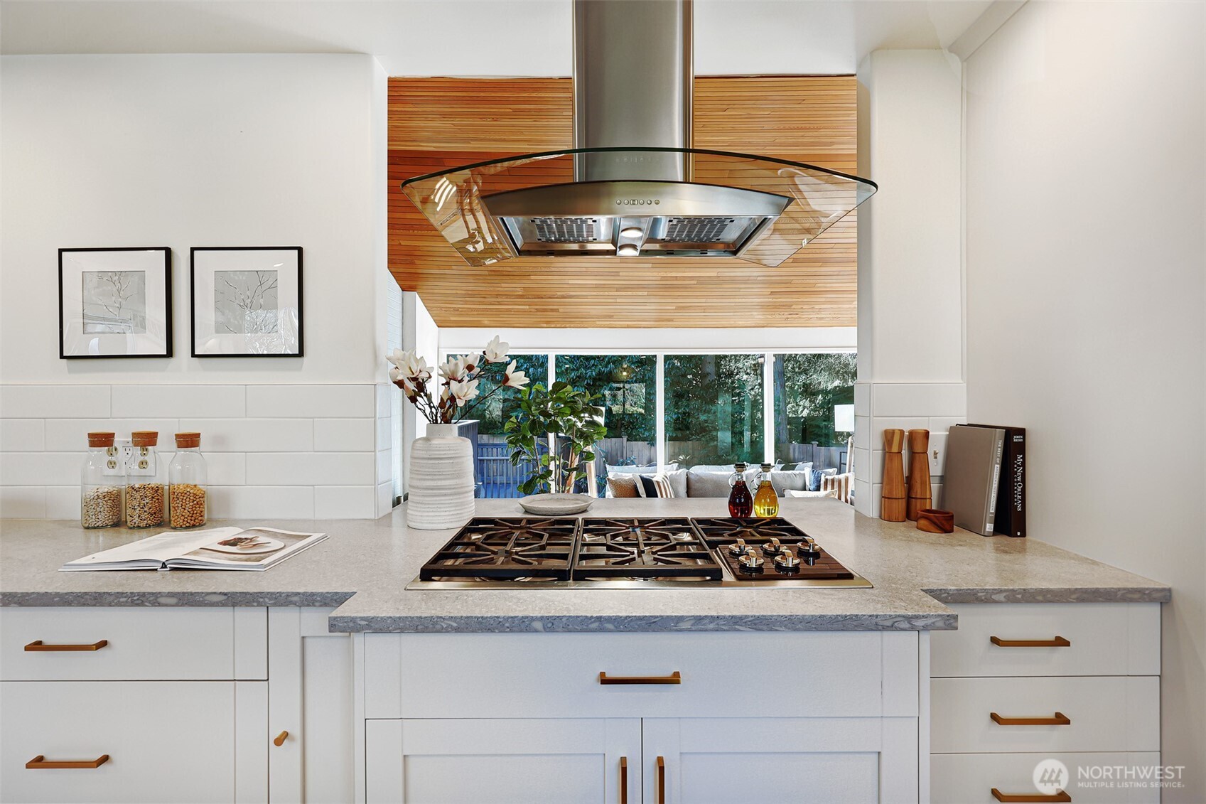 11715 12th Avenue NW