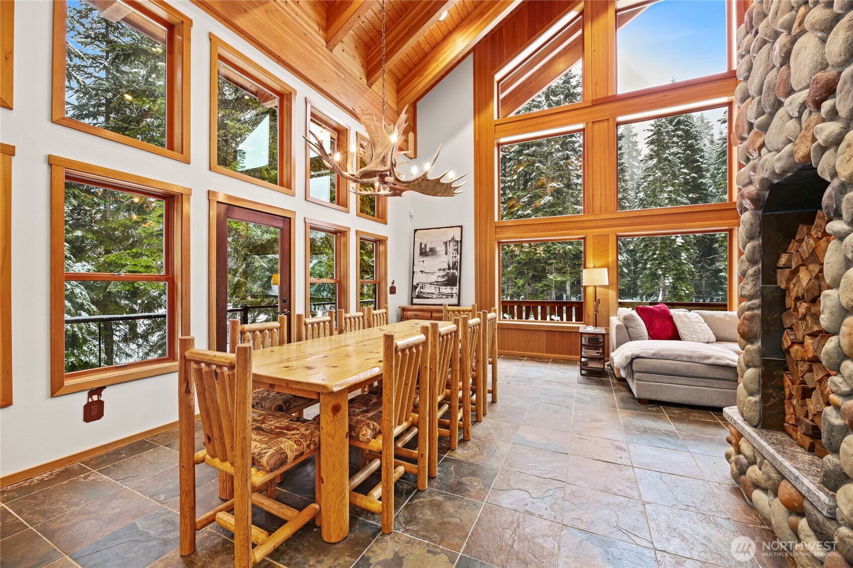 27 Alpental Strasse